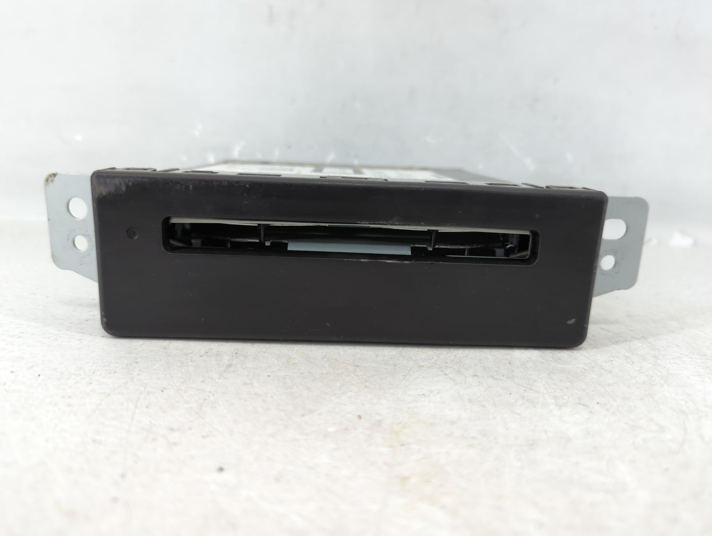 2014 Gmc Sierra 1500 Radio AM FM Cd Player Receiver Replacement P/N:13590747 Fits Fits 2013 2015 OEM Used Auto Parts - Oemus