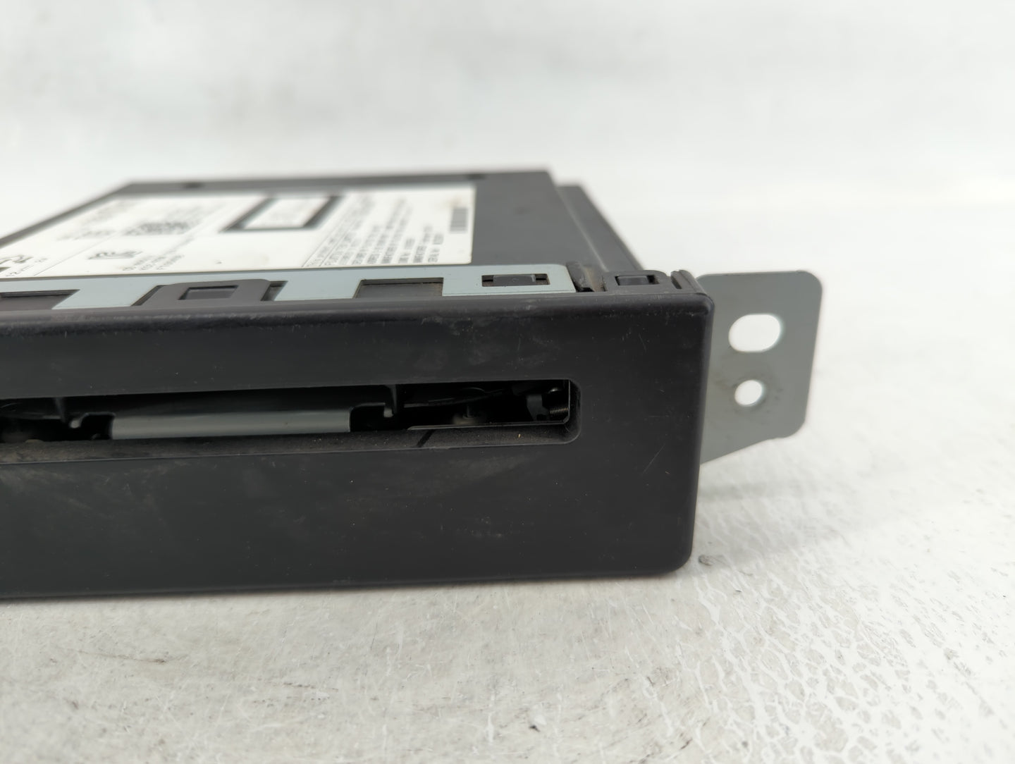 2014 Gmc Sierra 1500 Radio AM FM Cd Player Receiver Replacement P/N:13590747 Fits Fits 2013 2015 OEM Used Auto Parts - Oemus