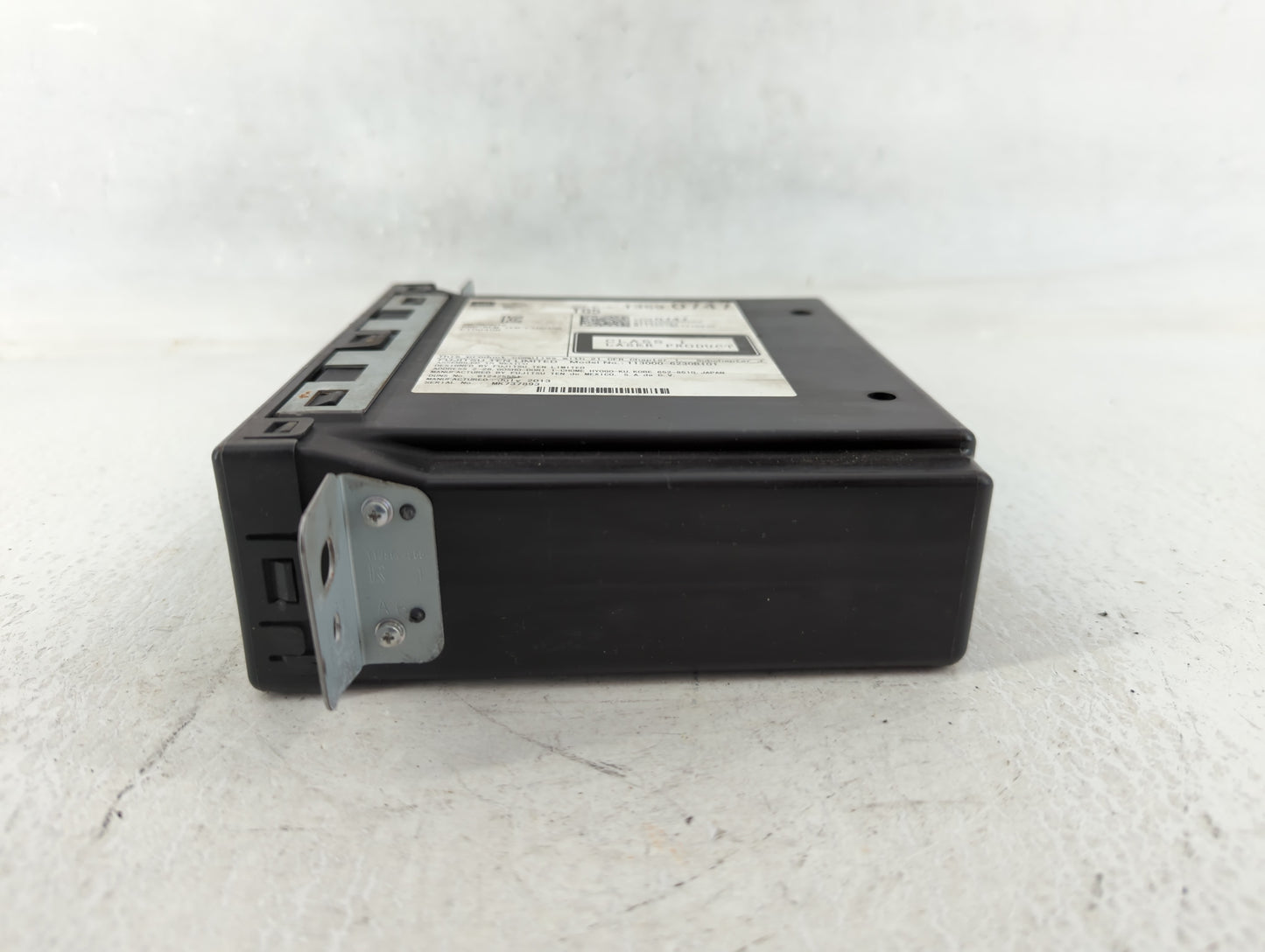 2014-2014 Gmc Sierra 1500 Am Fm Cd Player Radio Receiver - Oemusedautoparts1.com