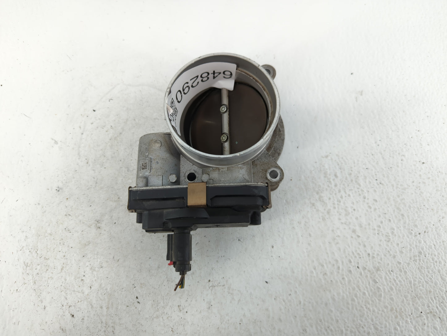 2014-2015 Gmc Sierra 1500 Throttle Body P/N:12617792 Fits Fits 2014 2015 OEM Used Auto Parts - Oemusedautoparts1.com