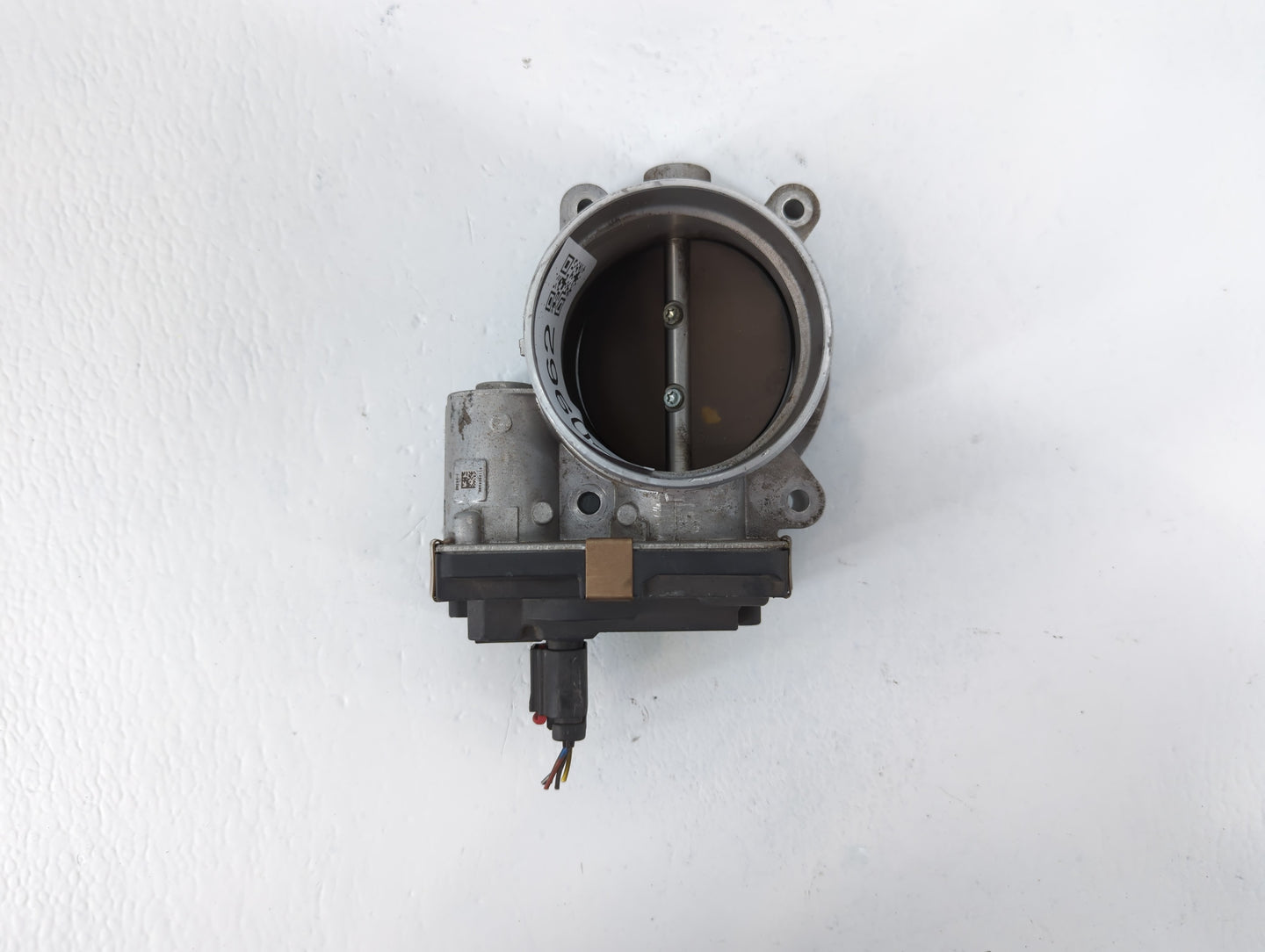 2014-2022 Gmc Sierra 1500 Throttle Body P/N:12617792 Fits Fits 2014 2015 2016 2017 2018 2019 2020 2021 2022 OEM Used Auto Pa