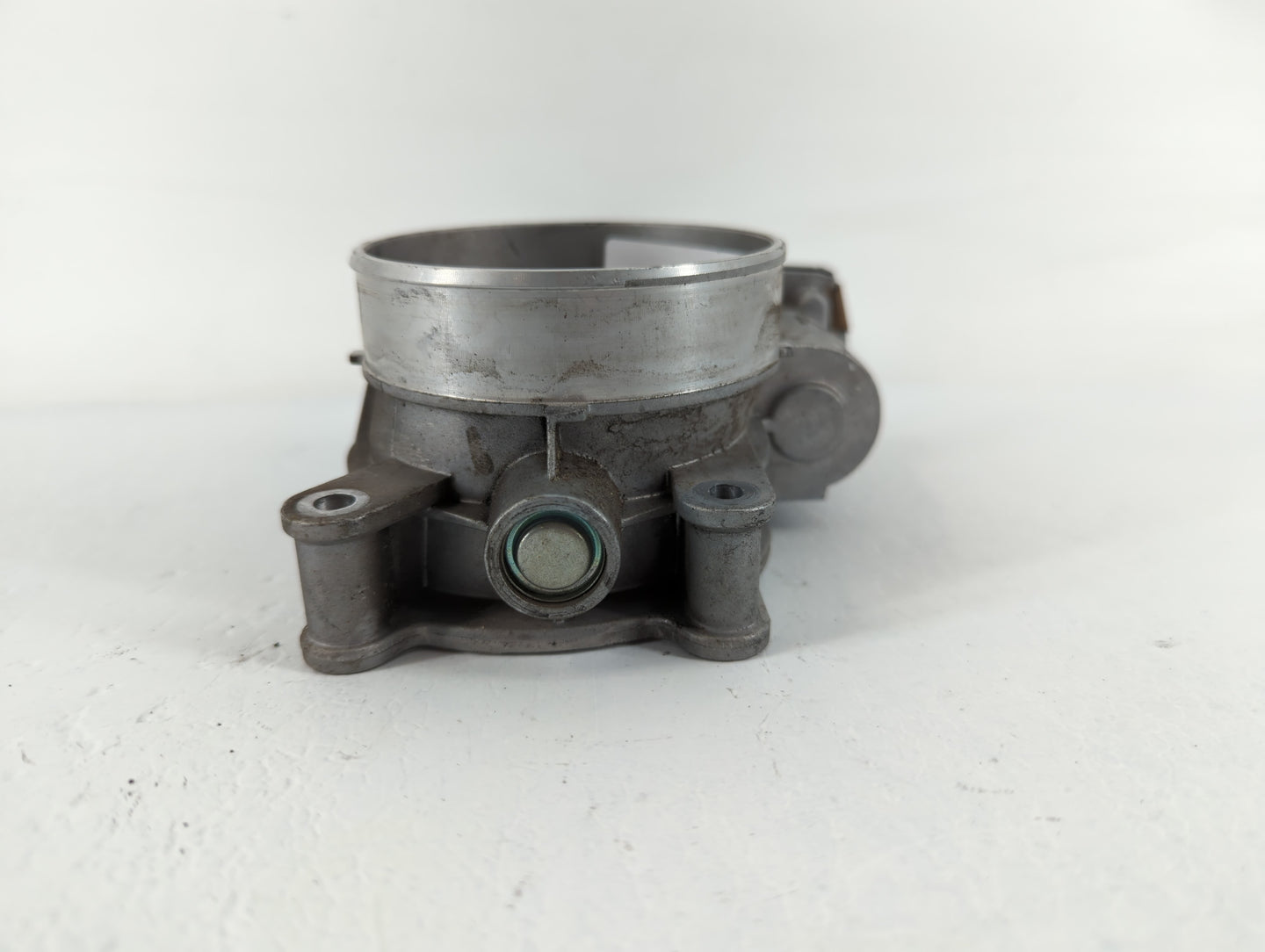 2014-2022 Gmc Sierra 1500 Throttle Body P/N:12617792 Fits Fits 2014 2015 2016 2017 2018 2019 2020 2021 2022 OEM Used Auto Pa