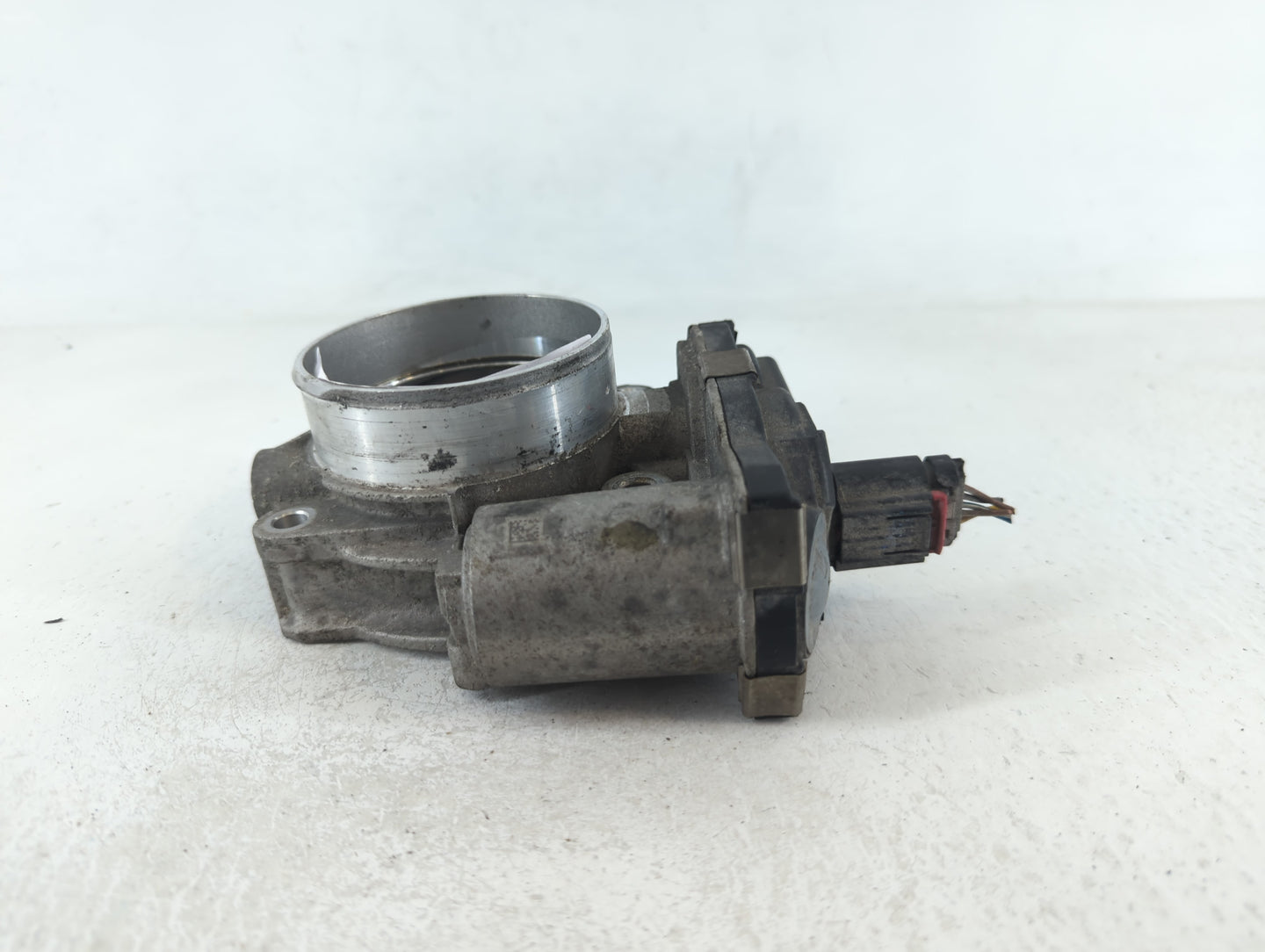 2014-2015 Gmc Sierra 1500 Throttle Body P/N:12632171BA Fits Fits 2014 2015 OEM Used Auto Parts - Oemusedautoparts1.com