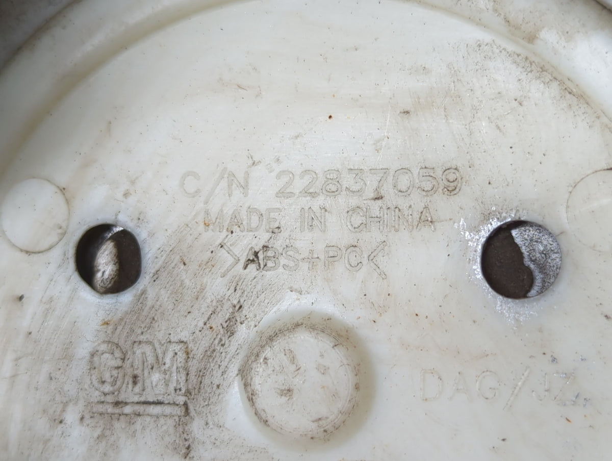 2014 Gmc Sierra 1500 Rim Wheel Center Cap 743017 - Oemusedautoparts1.com