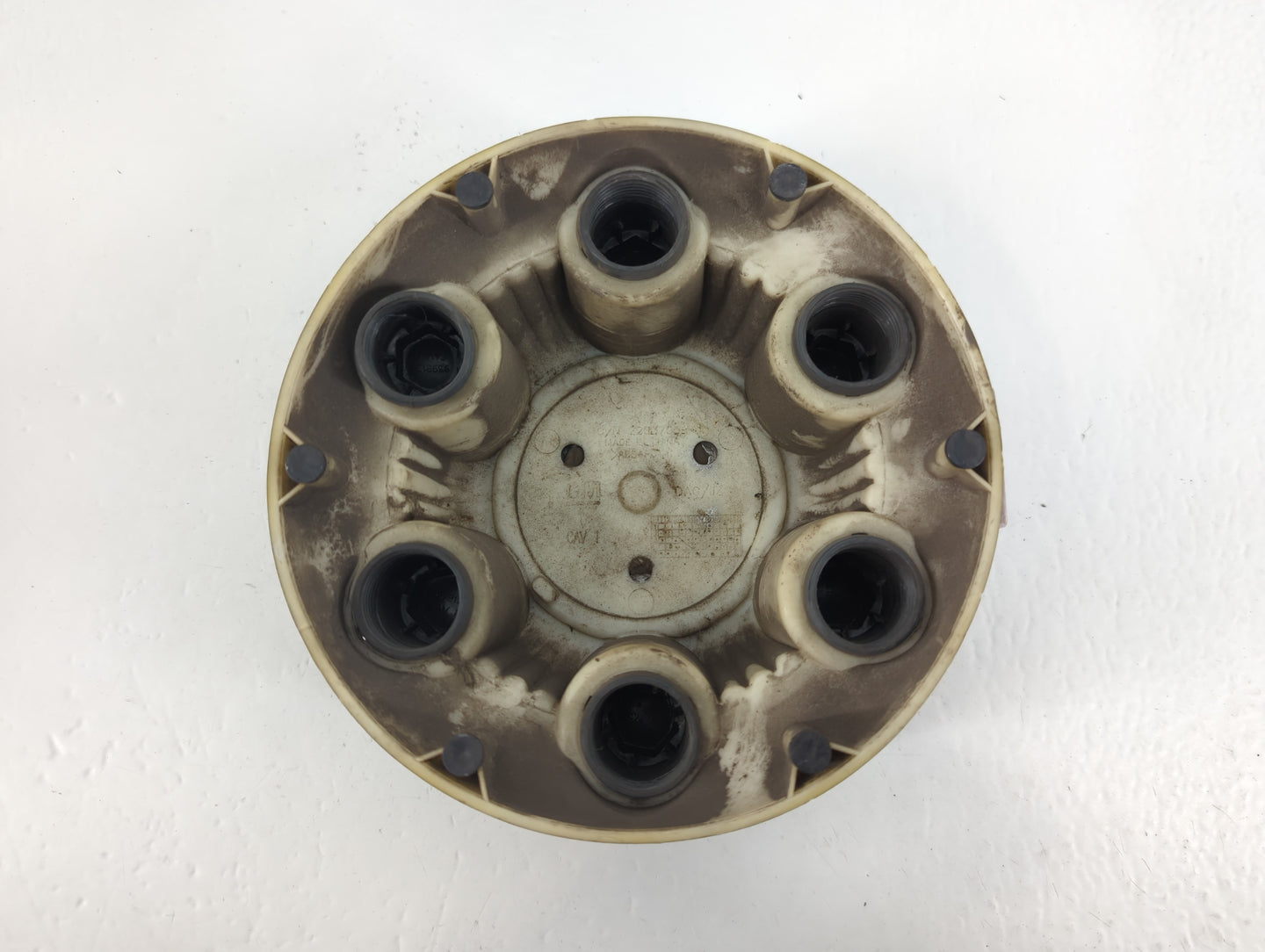 2014 Gmc Sierra 1500 Rim Wheel Center Cap - Oemusedautoparts1.com
