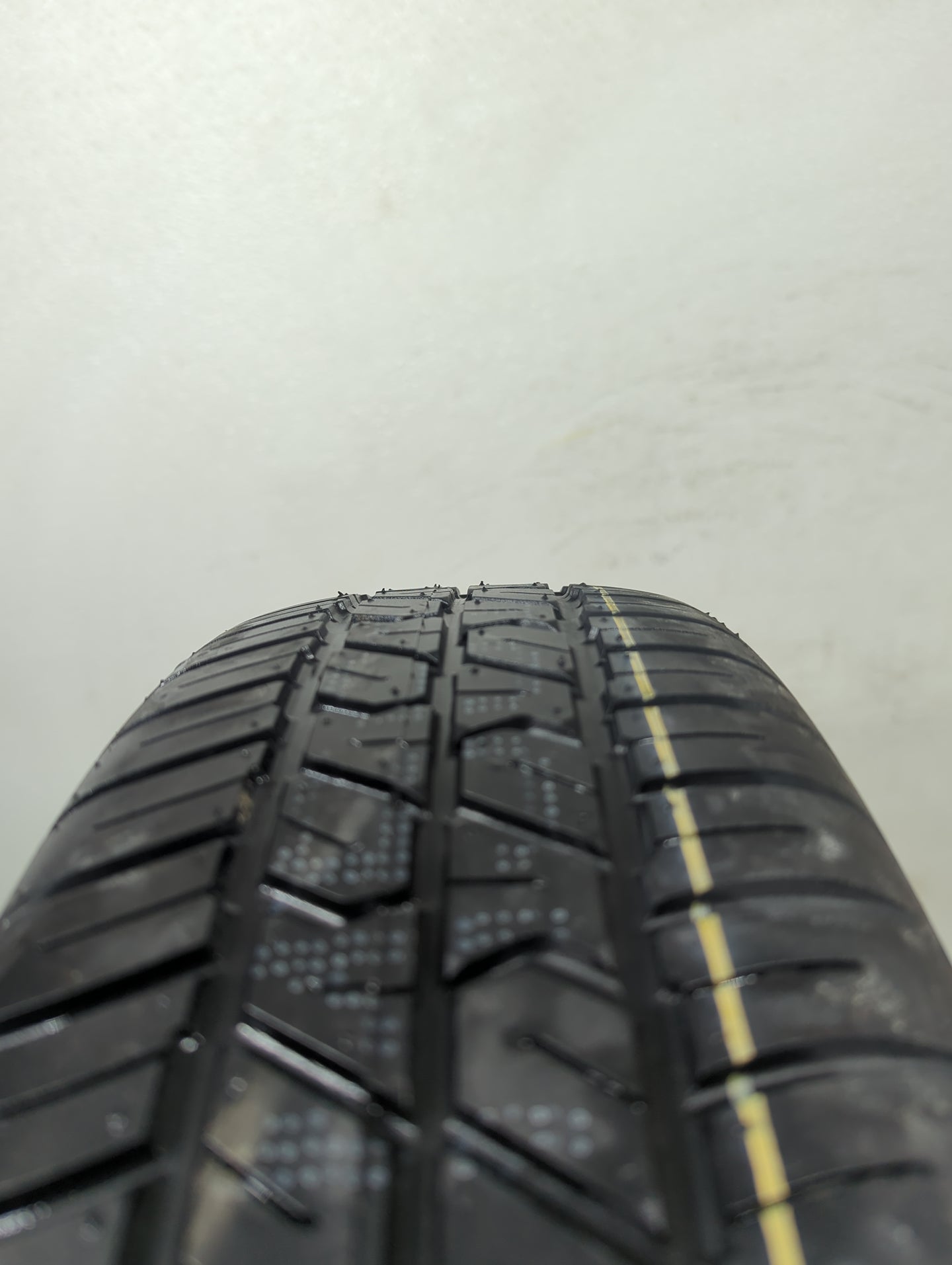 2014-2017 Gmc Terrain Spare Donut Tire Wheel Rim Oem 1142705 - Oemusedautoparts1.com