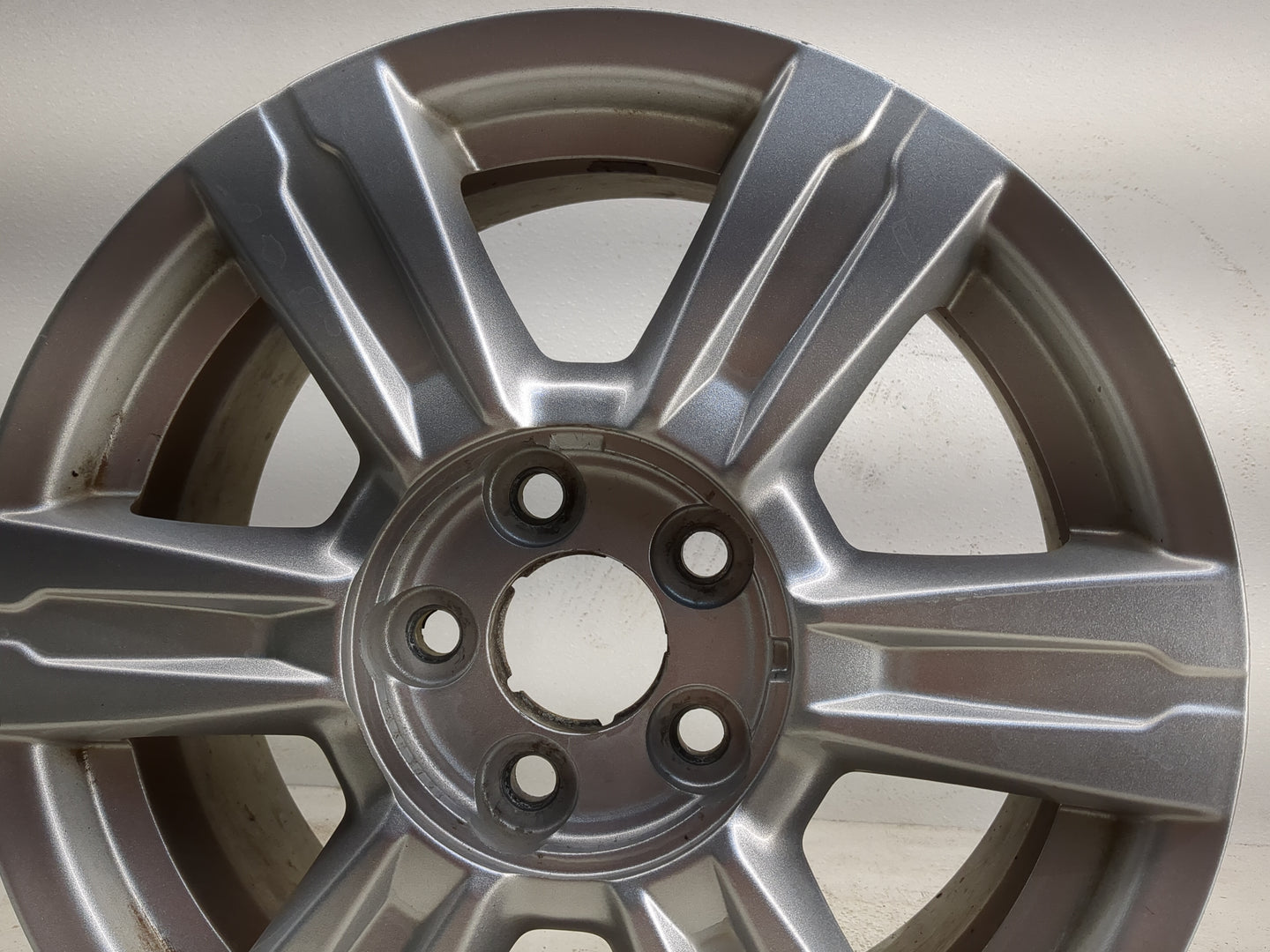2014-2017 Gmc Terrain Oem Wheel Rim 1142706 - Oemusedautoparts1.com