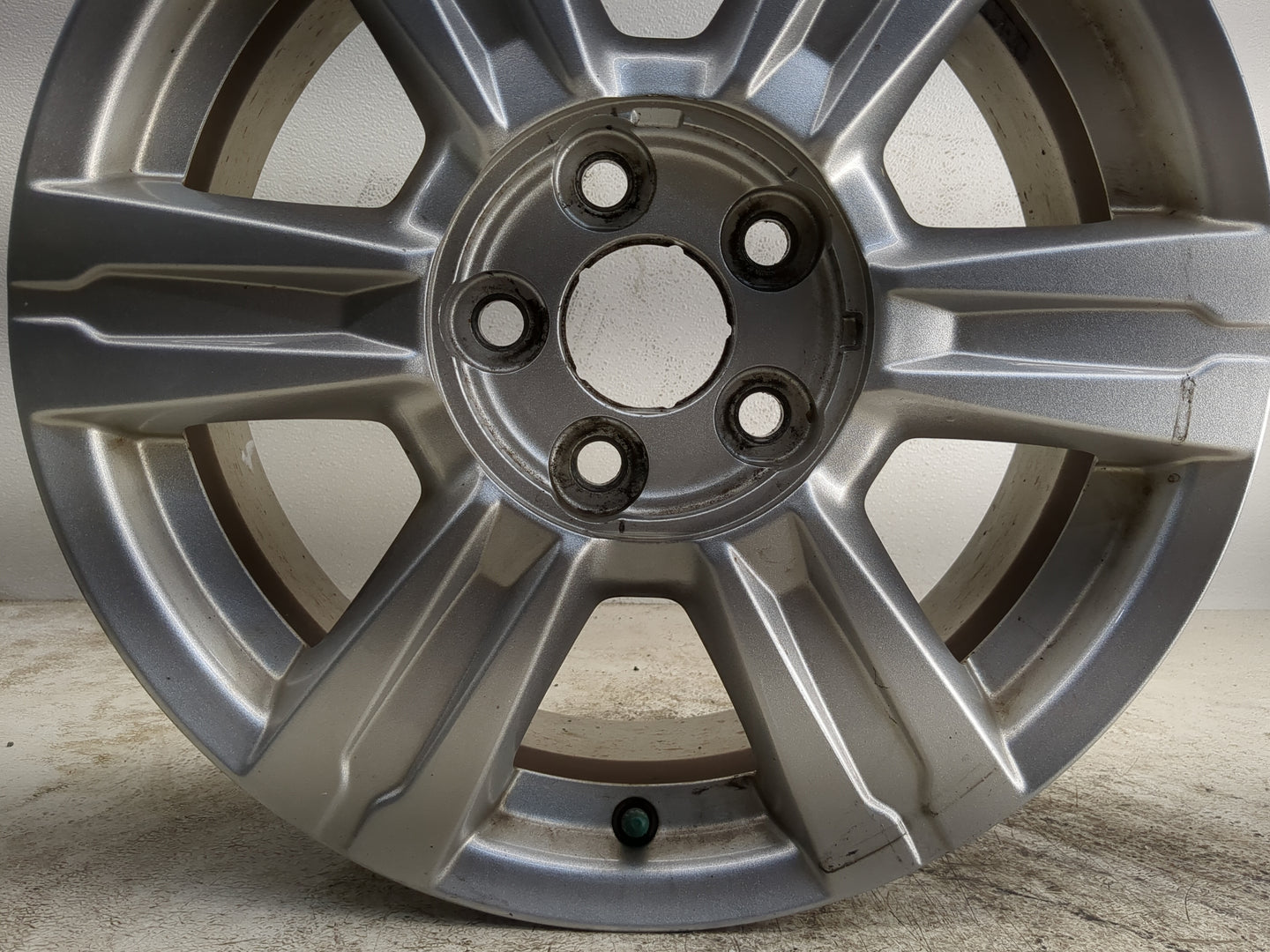 2014-2017 Gmc Terrain Oem Wheel Rim 1142707 - Oemusedautoparts1.com