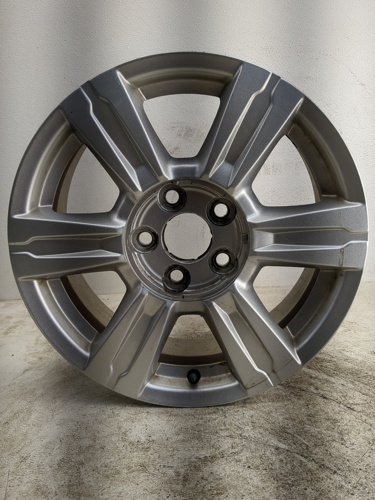 2014-2017 Gmc Terrain Oem Wheel Rim 1142707 - Oemusedautoparts1.com