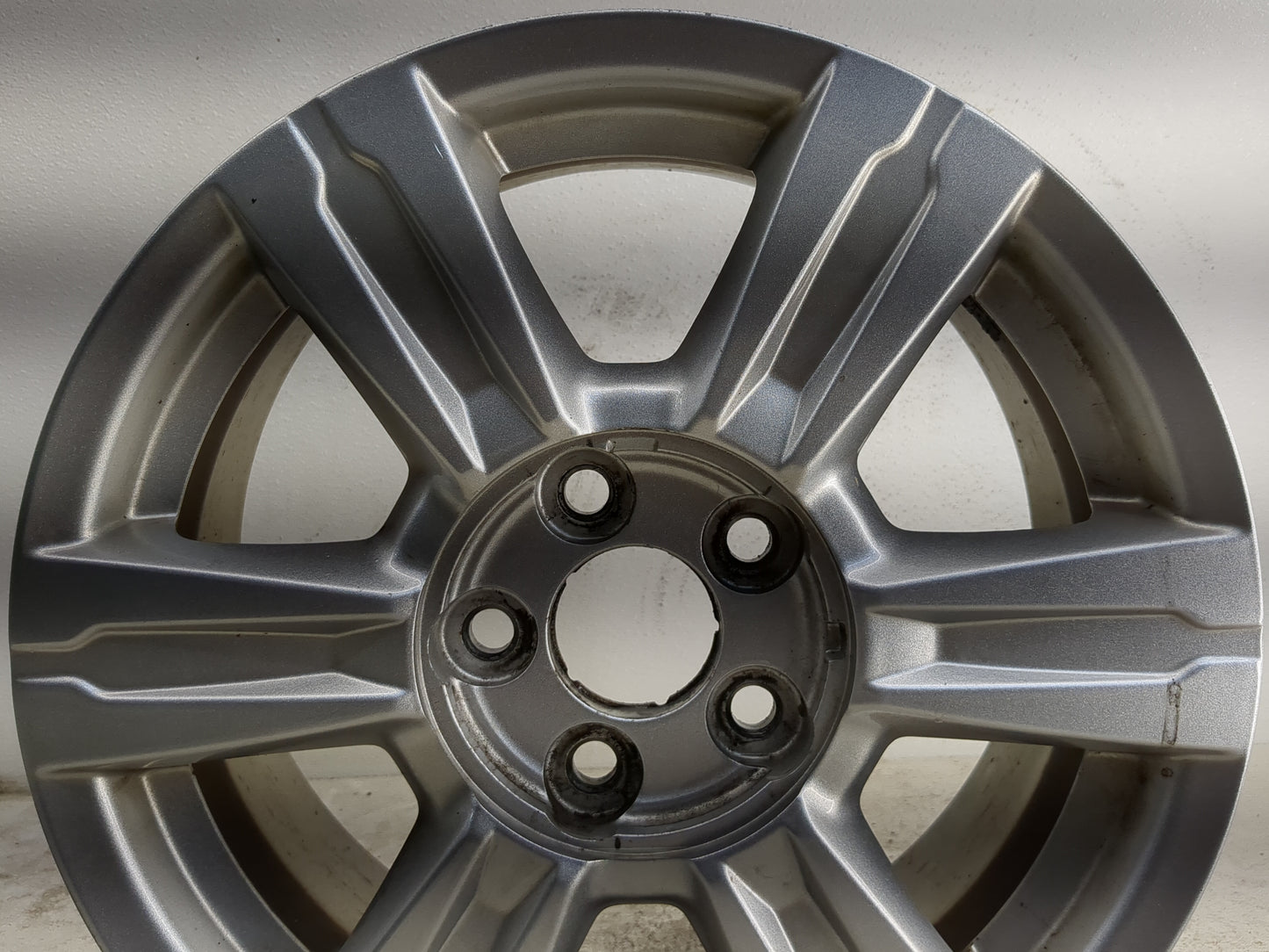 2014-2017 Gmc Terrain Oem Wheel Rim 1142707 - Oemusedautoparts1.com
