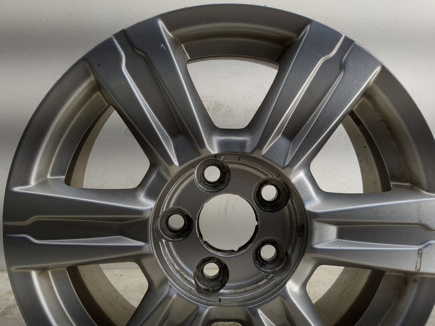 2014-2017 Gmc Terrain Oem Wheel Rim 1142707 - Oemusedautoparts1.com