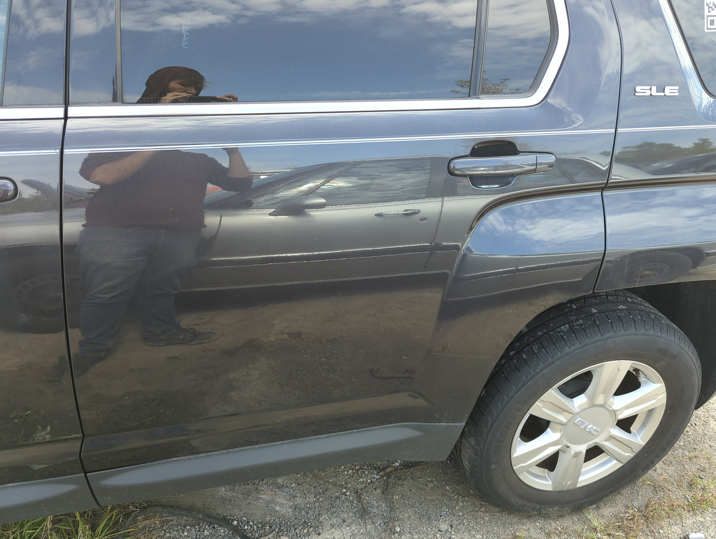 2010-2015 Gmc Terrain Driver Rear Door Oem - Oemusedautoparts1.com