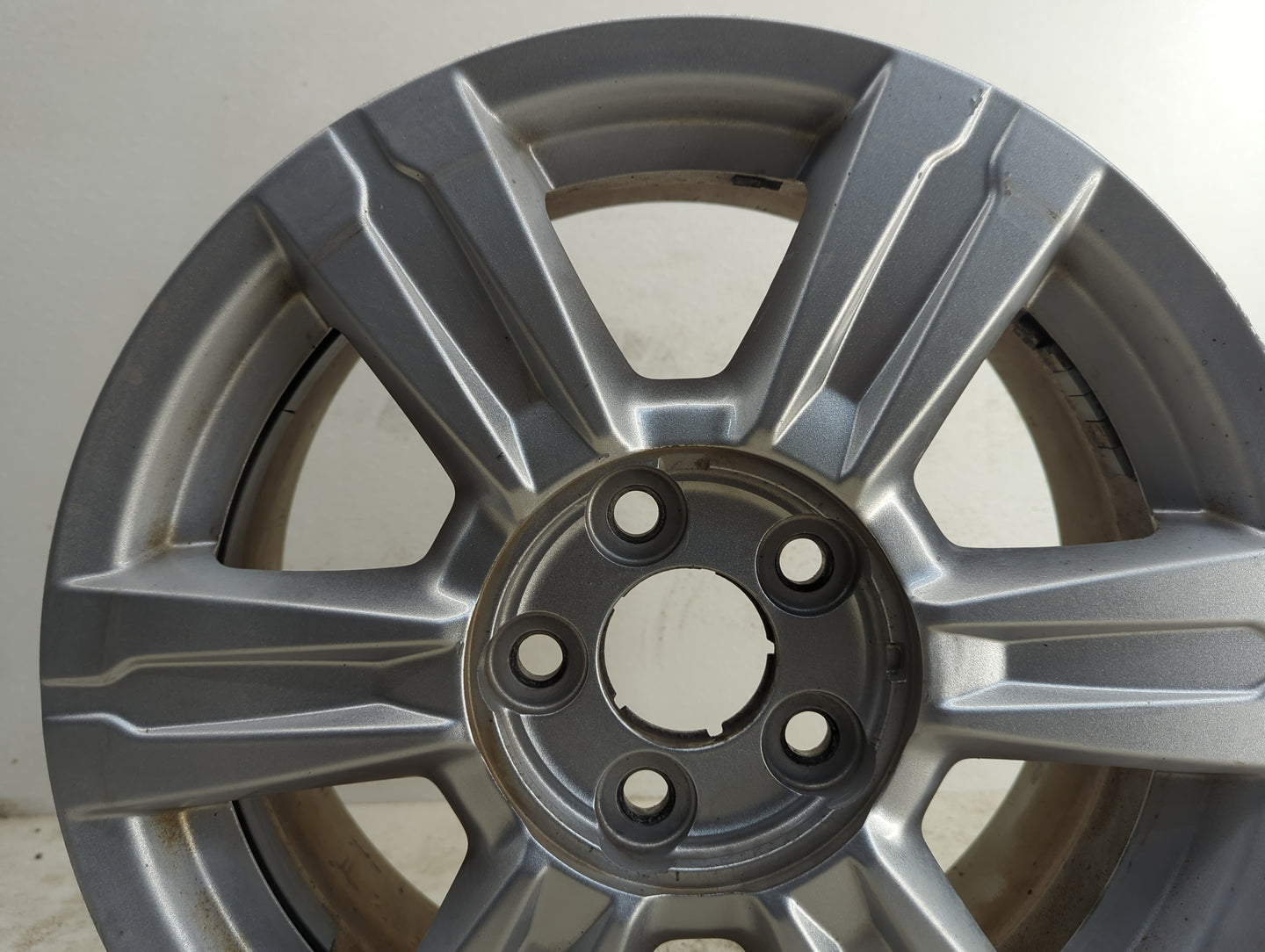 2014-2017 Gmc Terrain Oem Wheel Rim 1193068 - Oemusedautoparts1.com