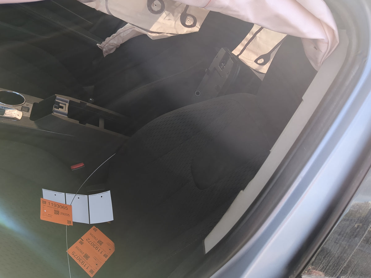 2014-2017 Gmc Terrain Driver Front Seat Oem 1193565 - Oemusedautoparts1.com