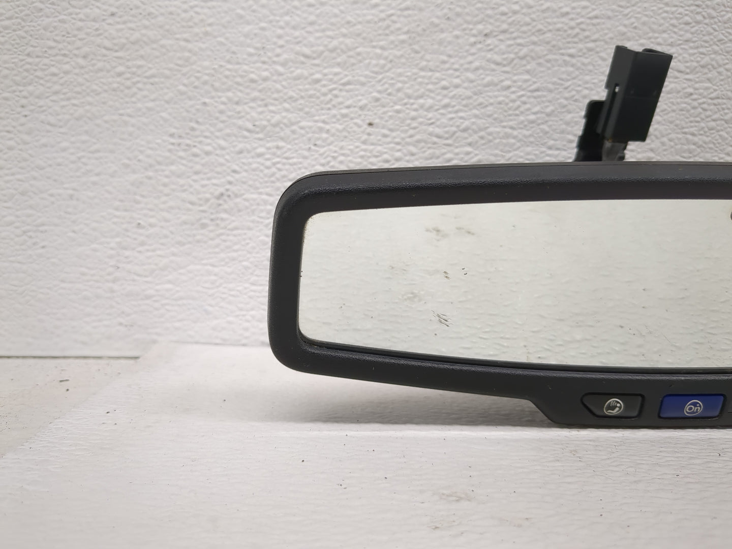 2010-2017 Gmc Terrain Interior Rear View Mirror Replacement OEM P/N:E11026538 Fits OEM Used Auto Parts - Oemusedautoparts1.c