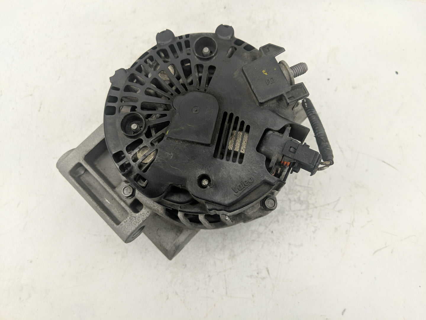 2010-2017 Gmc Terrain Alternator Replacement Generator Charging Assembly Engine OEM P/N:13500315 Fits OEM Used Auto Parts - 