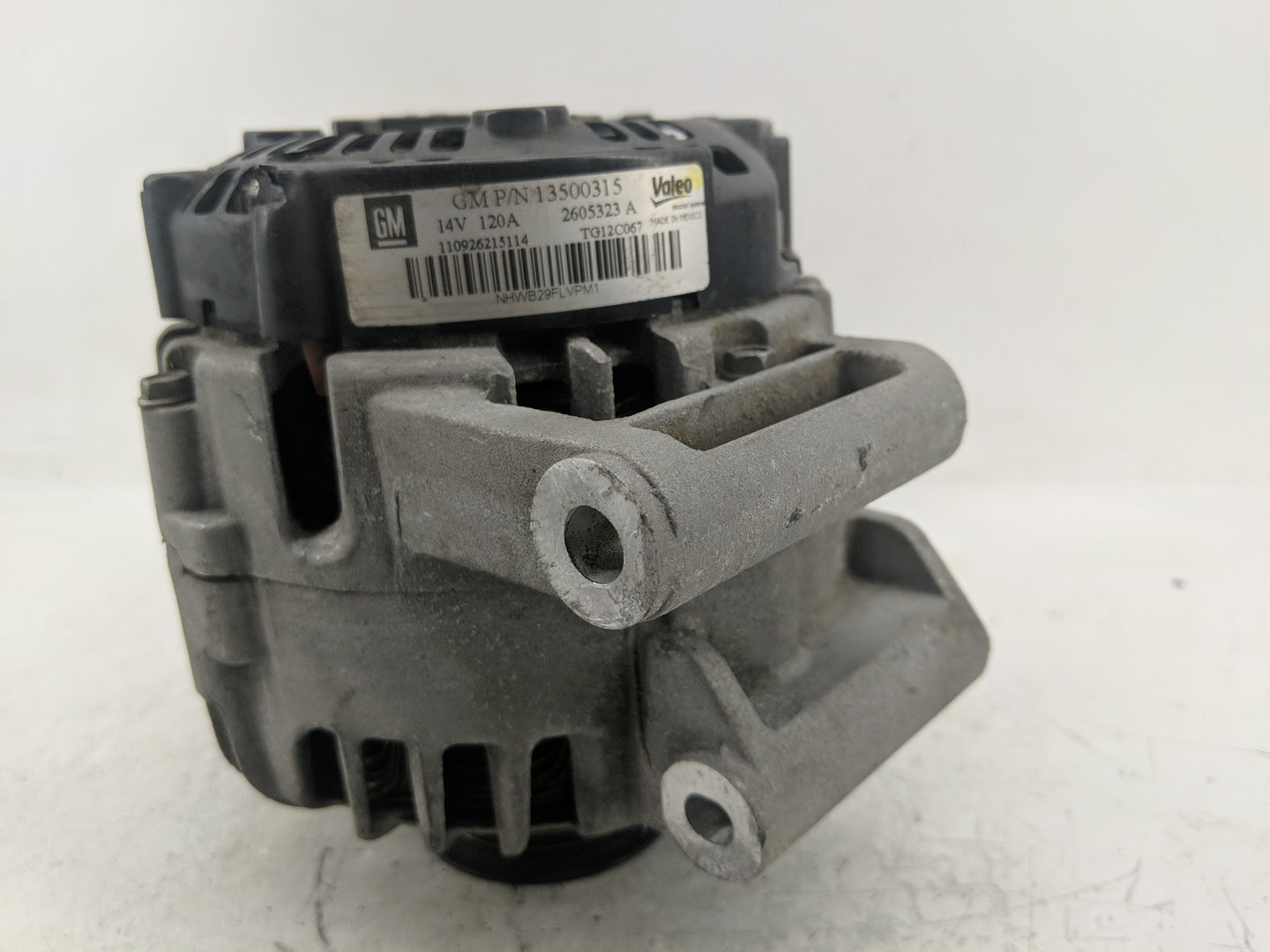 2010-2017 Gmc Terrain Alternator Replacement Generator Charging Assembly Engine OEM P/N:13500315 Fits OEM Used Auto Parts - 