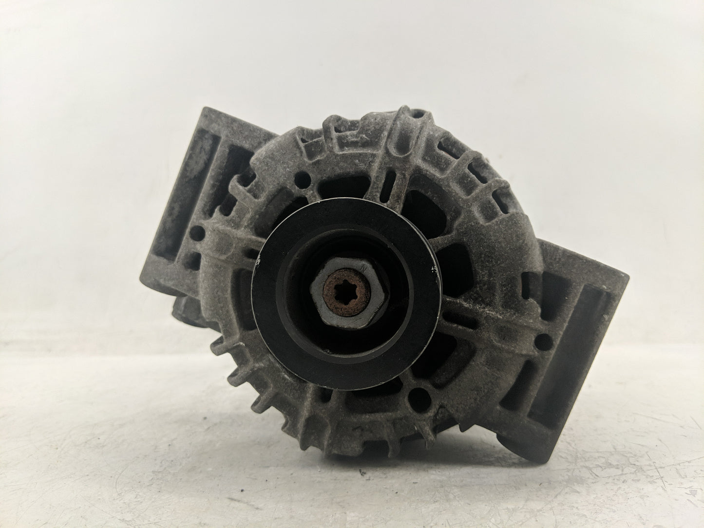 2010-2017 Gmc Terrain Alternator Replacement Generator Charging Assembly Engine OEM P/N:13500315 Fits OEM Used Auto Parts - 