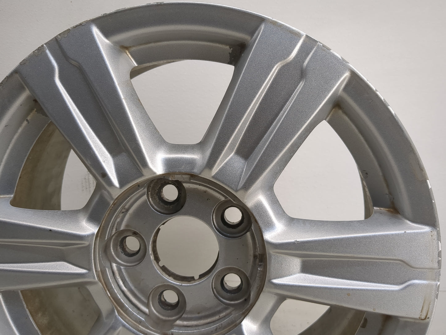 2014-2017 Gmc Terrain Oem Wheel Rim 1224429 - Oemusedautoparts1.com