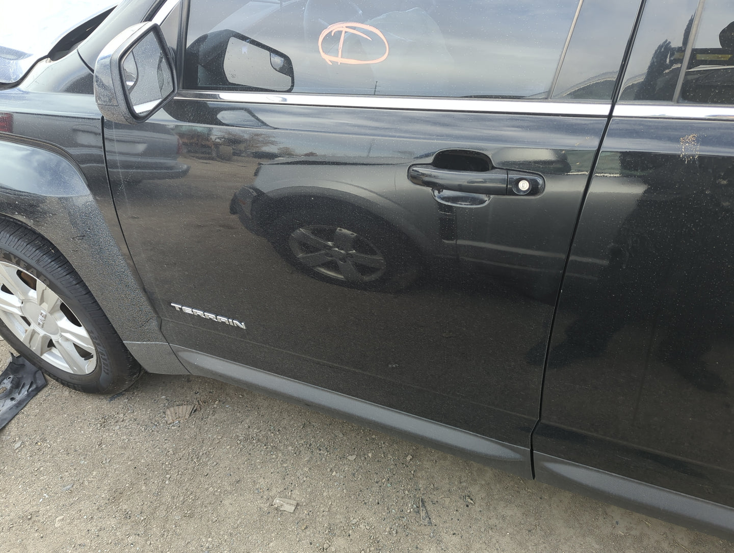 2010-2017 Gmc Terrain Driver Front Door Oem 1225697 - Oemusedautoparts1.com