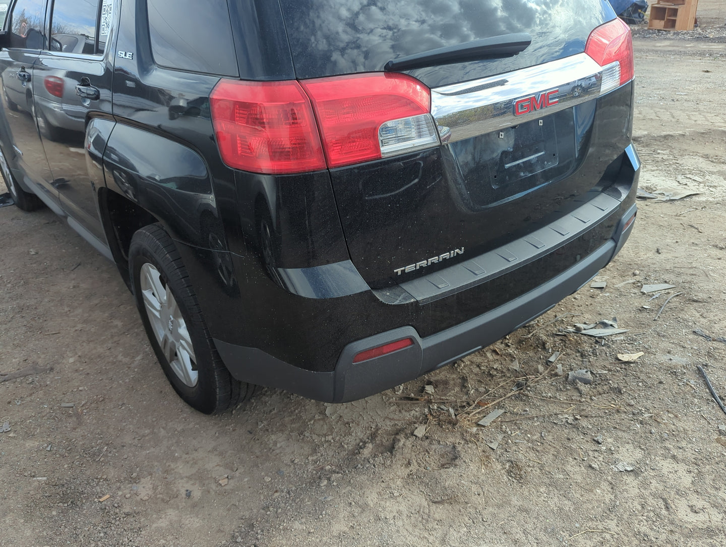 2013-2015 Gmc Terrain Rear Bumper Assembly Oem - Oemusedautoparts1.com