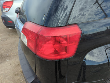 2010-2017 Gmc Terrain Tail Light Assembly Passenger Right OEM Fits Fits 2010 2011 2012 2013 2014 2015 2016 2017 OEM Used Aut