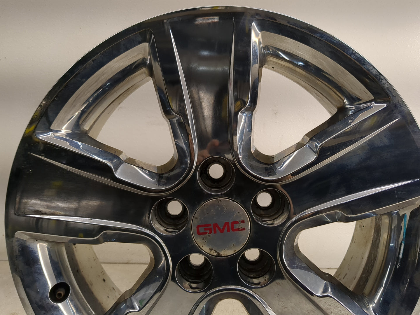 2014-2015 Gmc Terrain Oem Wheel Rim 1311541 - Oemusedautoparts1.com