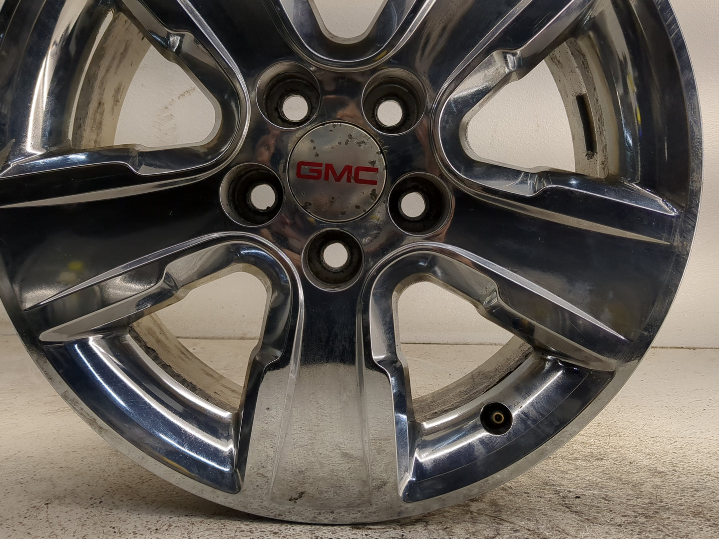 2014-2015 Gmc Terrain Oem Wheel Rim 1311542 - Oemusedautoparts1.com