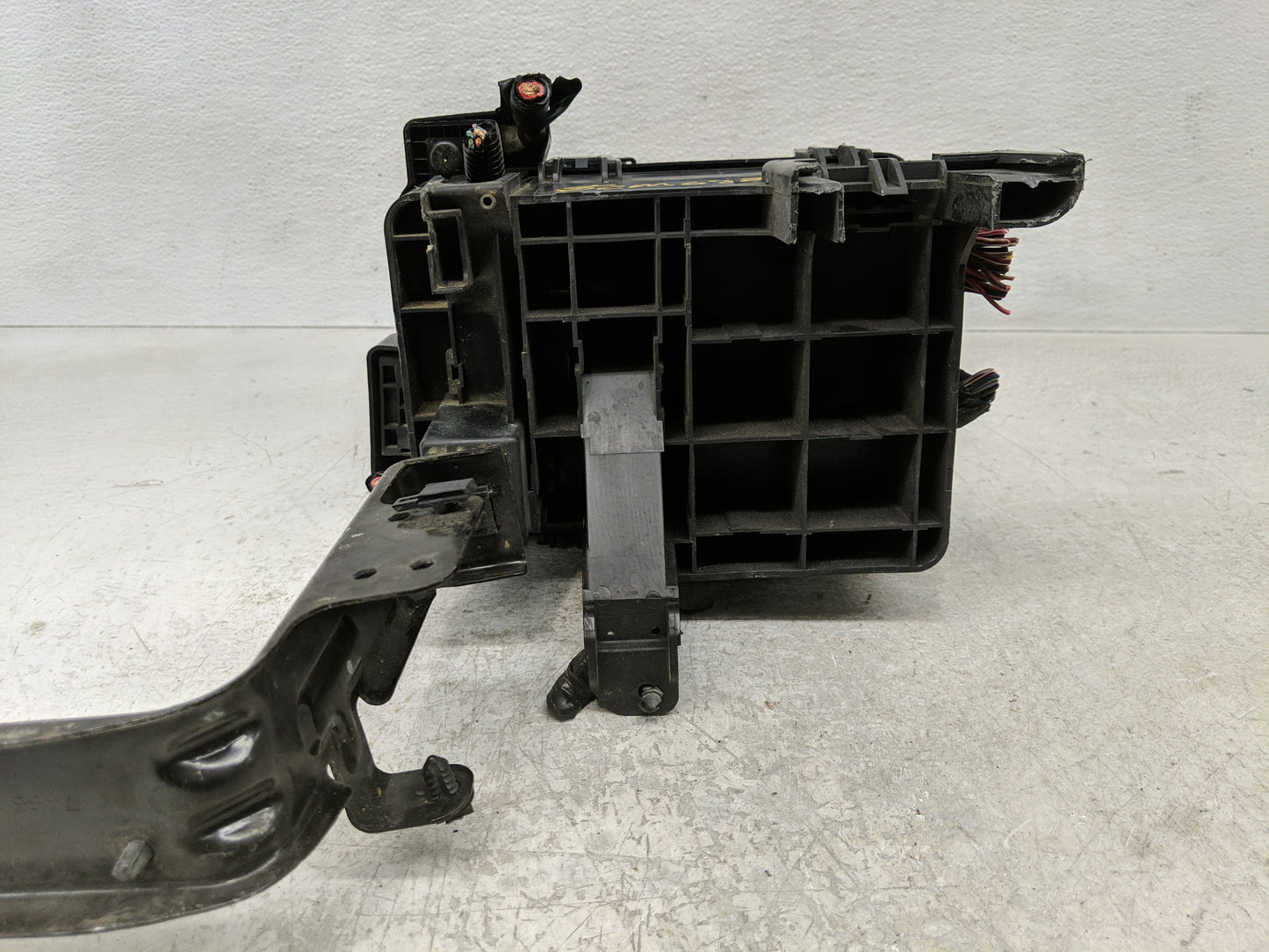 2013-2016 Gmc Terrain Fusebox Fuse Box Panel Relay Module P/N:22929763 01 Fits Fits 2013 2014 2015 2016 OEM Used Auto Parts 