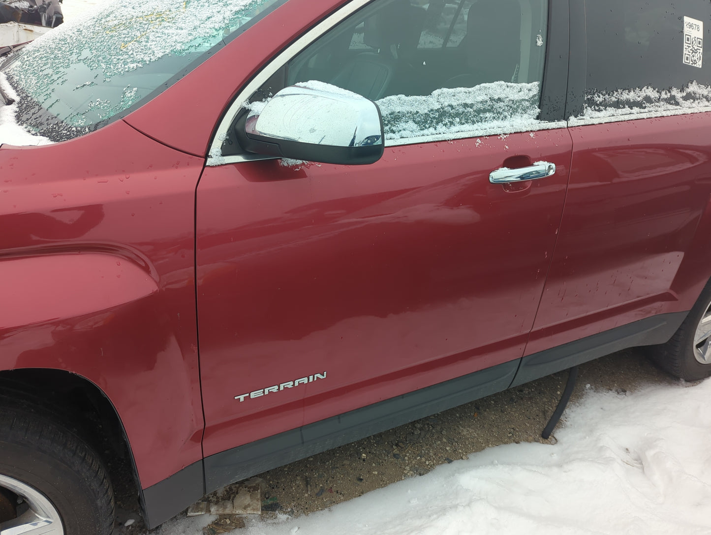 2010-2017 Gmc Terrain Driver Front Door Oem 1352446 - Oemusedautoparts1.com