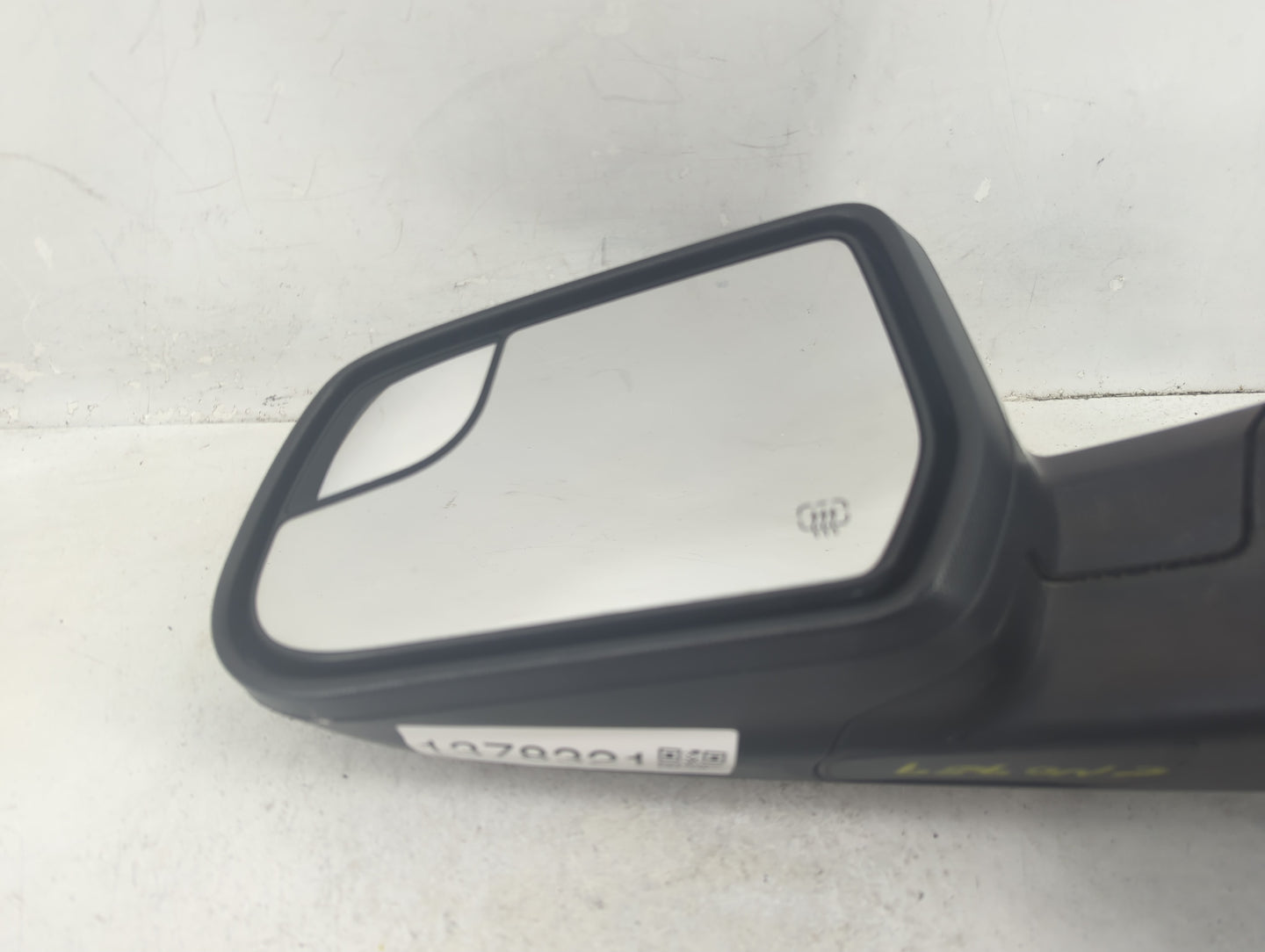 2011-2014 Gmc Terrain Driver Side View Mirror - Left Door Mirror OEM Used - Oemusedautoparts1.com