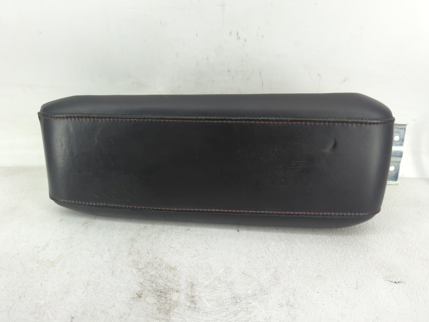 2014 Gmc Terrain Center Console Armrest Cover Lid Fits OEM Used Auto Parts - Oemusedautoparts1.com