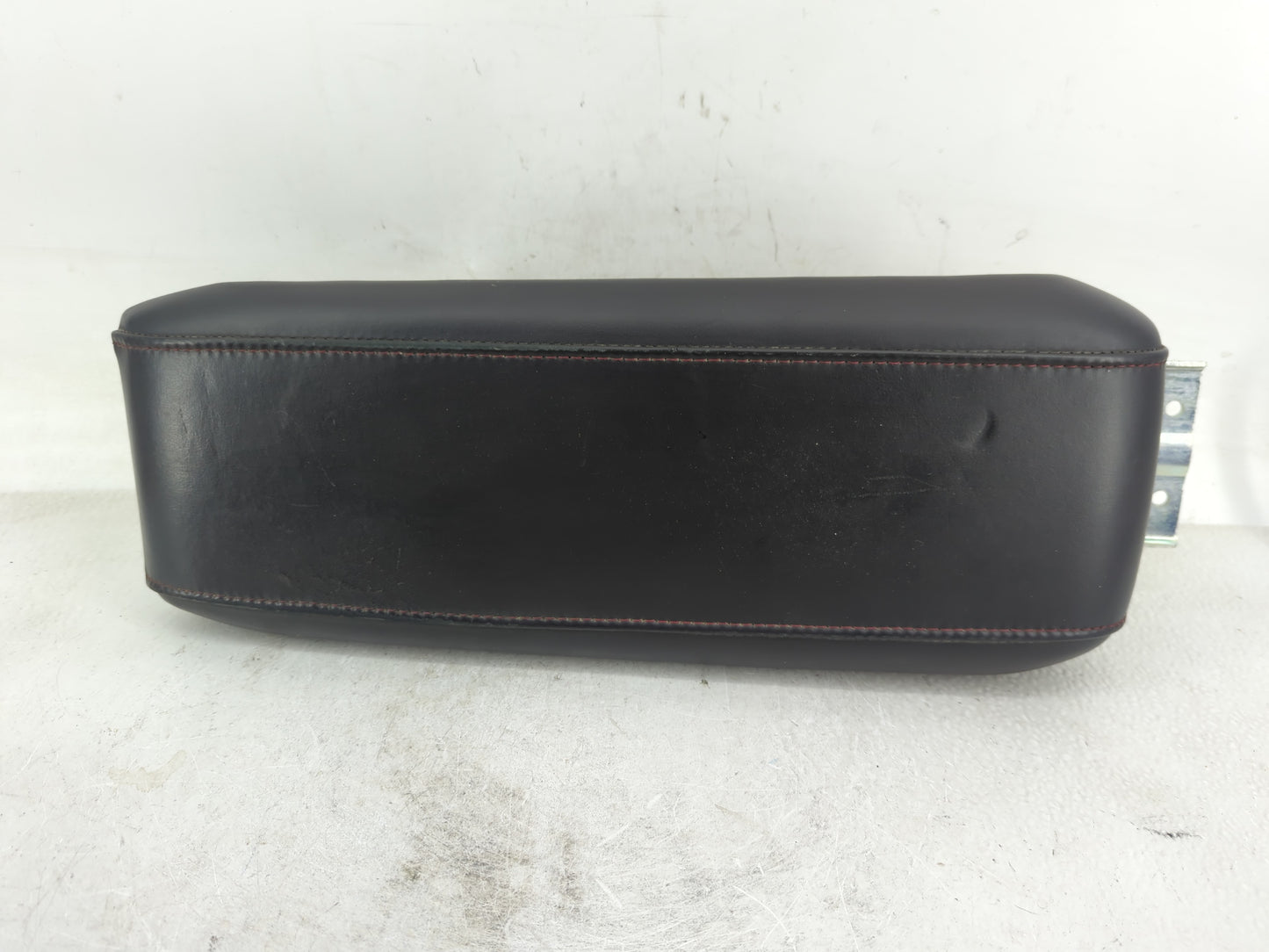 2014 Gmc Terrain Center Console Armrest Cover Lid Fits OEM Used Auto Parts - Oemusedautoparts1.com