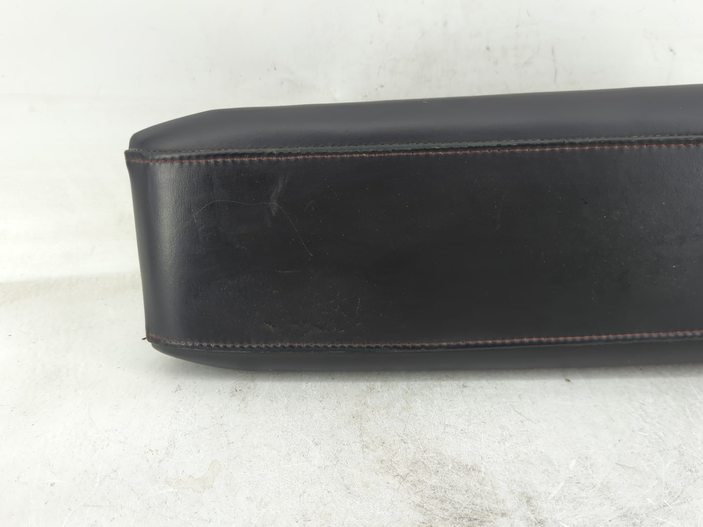 2014 Gmc Terrain Center Console Armrest Cover Lid Fits OEM Used Auto Parts - Oemusedautoparts1.com