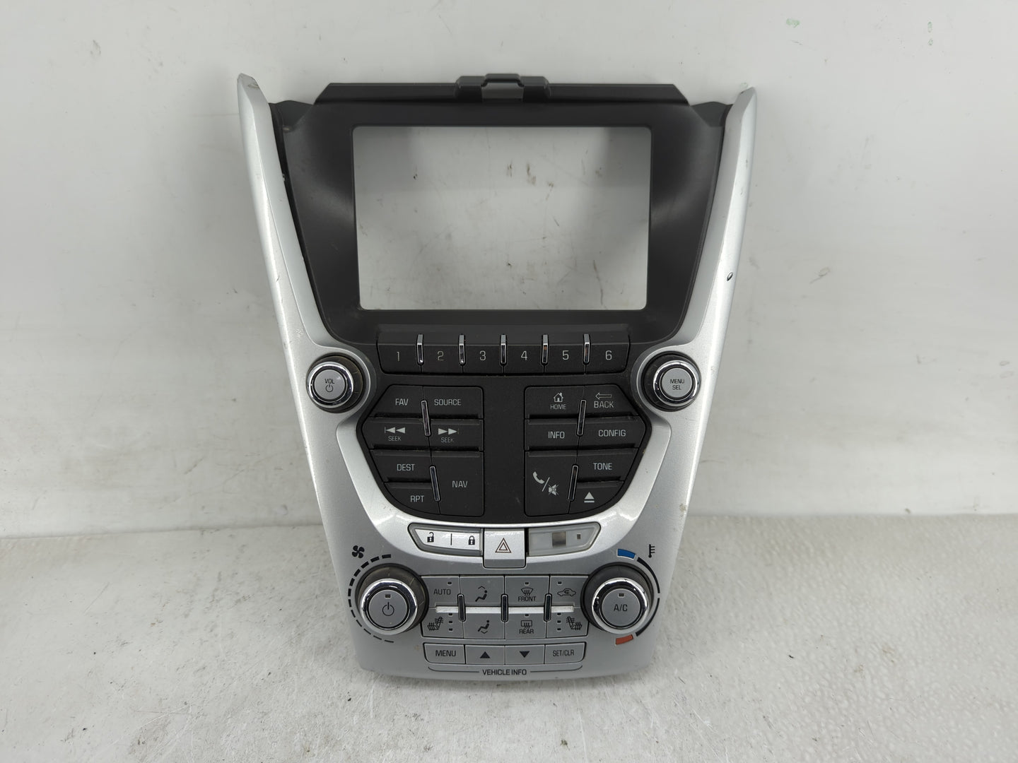 2012-2015 Gmc Terrain Radio Control Panel - Oemusedautoparts1.com