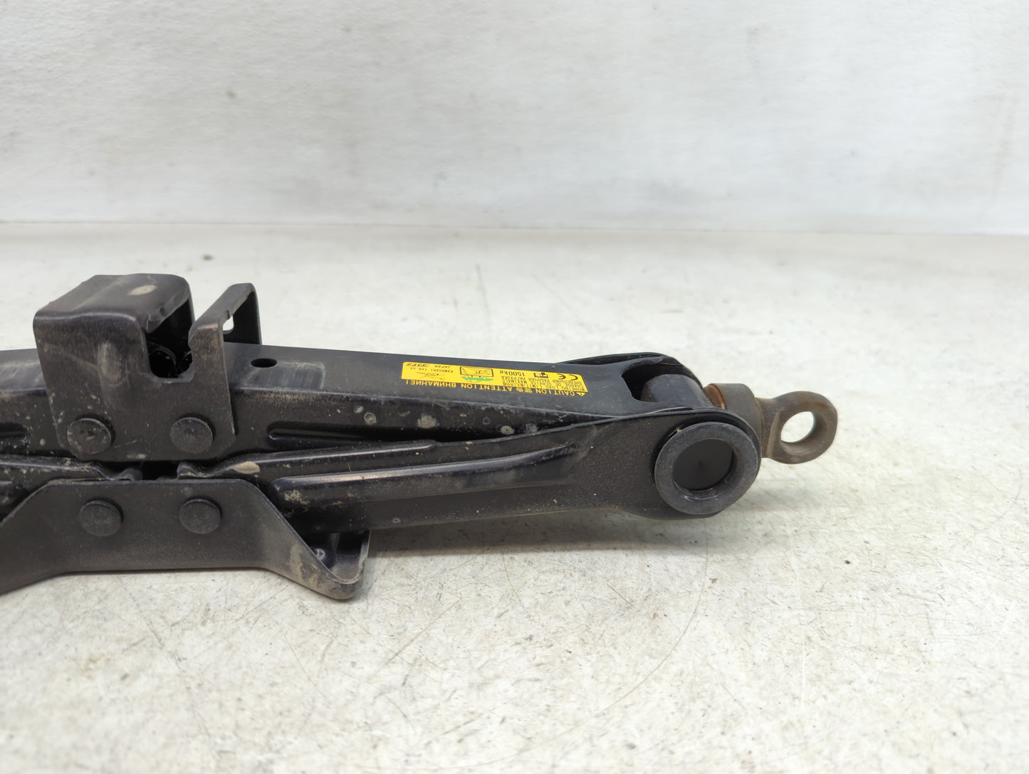 2014 Gmc Terrain Spare Scissor Car Jack - Oemusedautoparts1.com