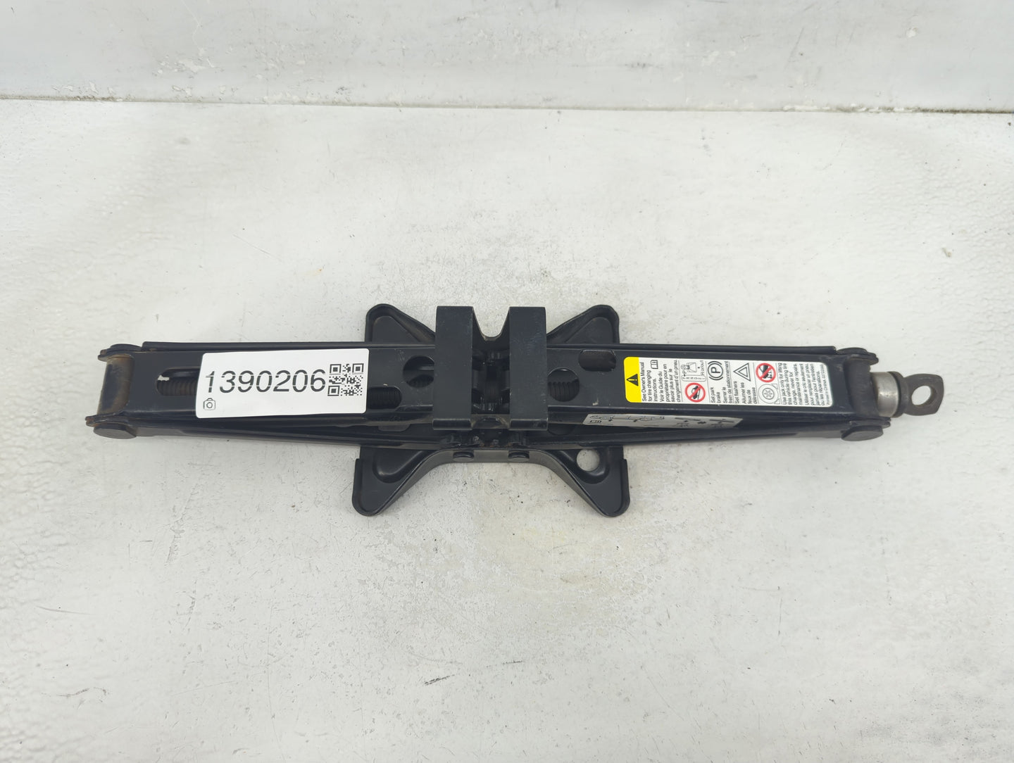 2014 Gmc Terrain Spare Scissor Car Jack - Oemusedautoparts1.com