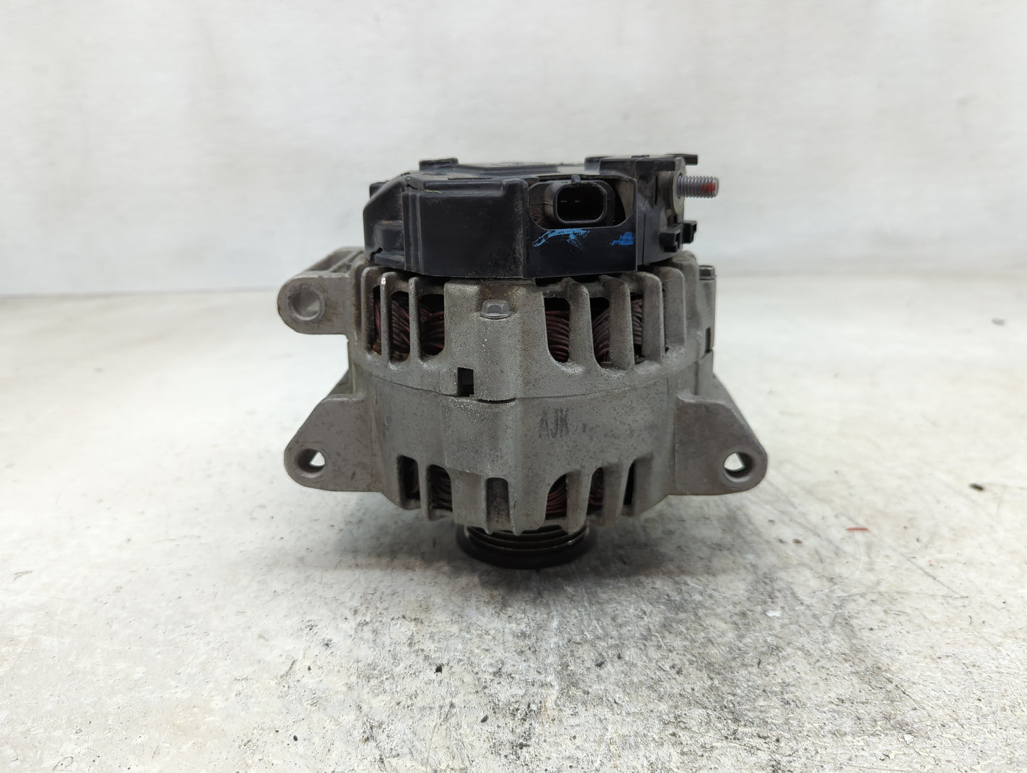 2010-2017 Gmc Terrain Alternator Replacement Generator Charging Assembly Engine OEM P/N:13588328 Fits OEM Used Auto Parts - 