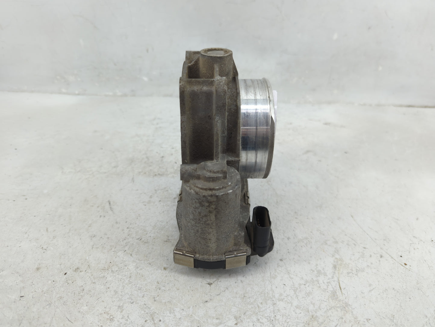 2013-2017 Gmc Terrain Throttle Body P/N:12632172BA Fits Fits 2012 2013 2014 2015 2016 2017 2018 2019 2020 2021 2022 OEM Used