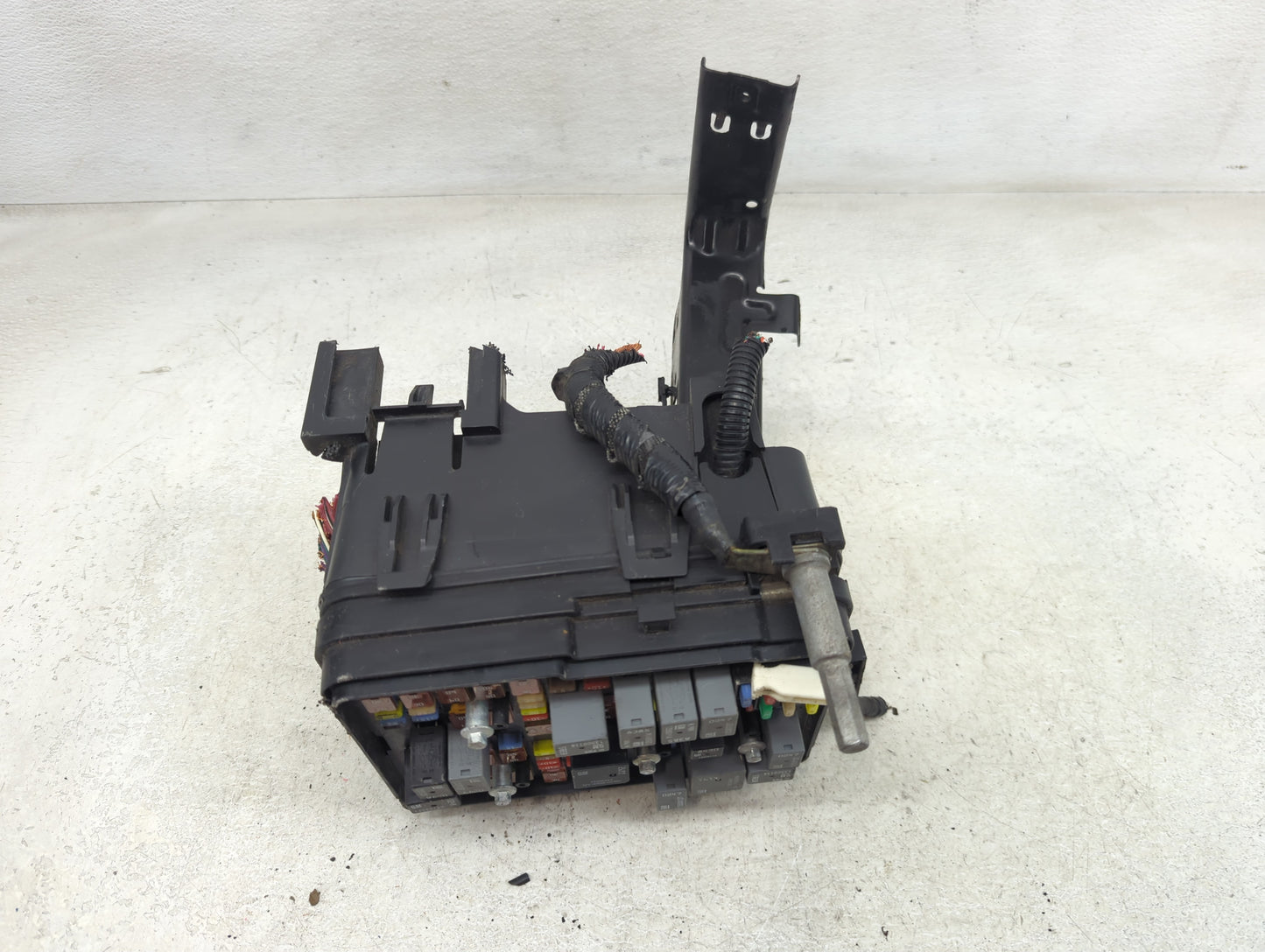 2013-2015 Gmc Terrain Fusebox Fuse Box Panel Relay Module Fits Fits 2013 2014 2015 OEM Used Auto Parts - Oemusedautoparts1.c