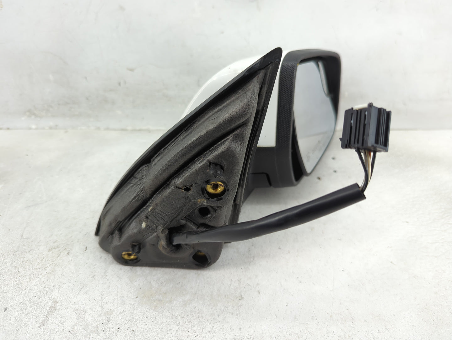 2011-2014 Gmc Terrain Passenger Side View Mirror - Right Door Mirror OEM Used - Oemusedautoparts1.com