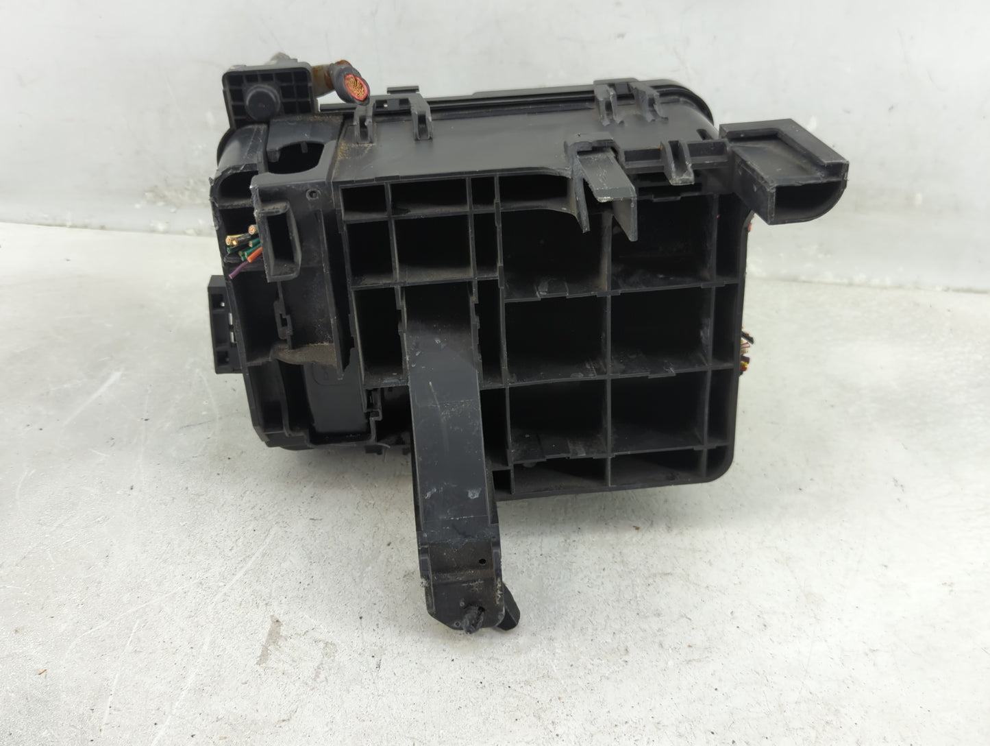 2013-2016 Gmc Terrain Fusebox Fuse Box Panel Relay Module P/N:22922727 Fits Fits 2013 2014 2015 2016 OEM Used Auto Parts - O
