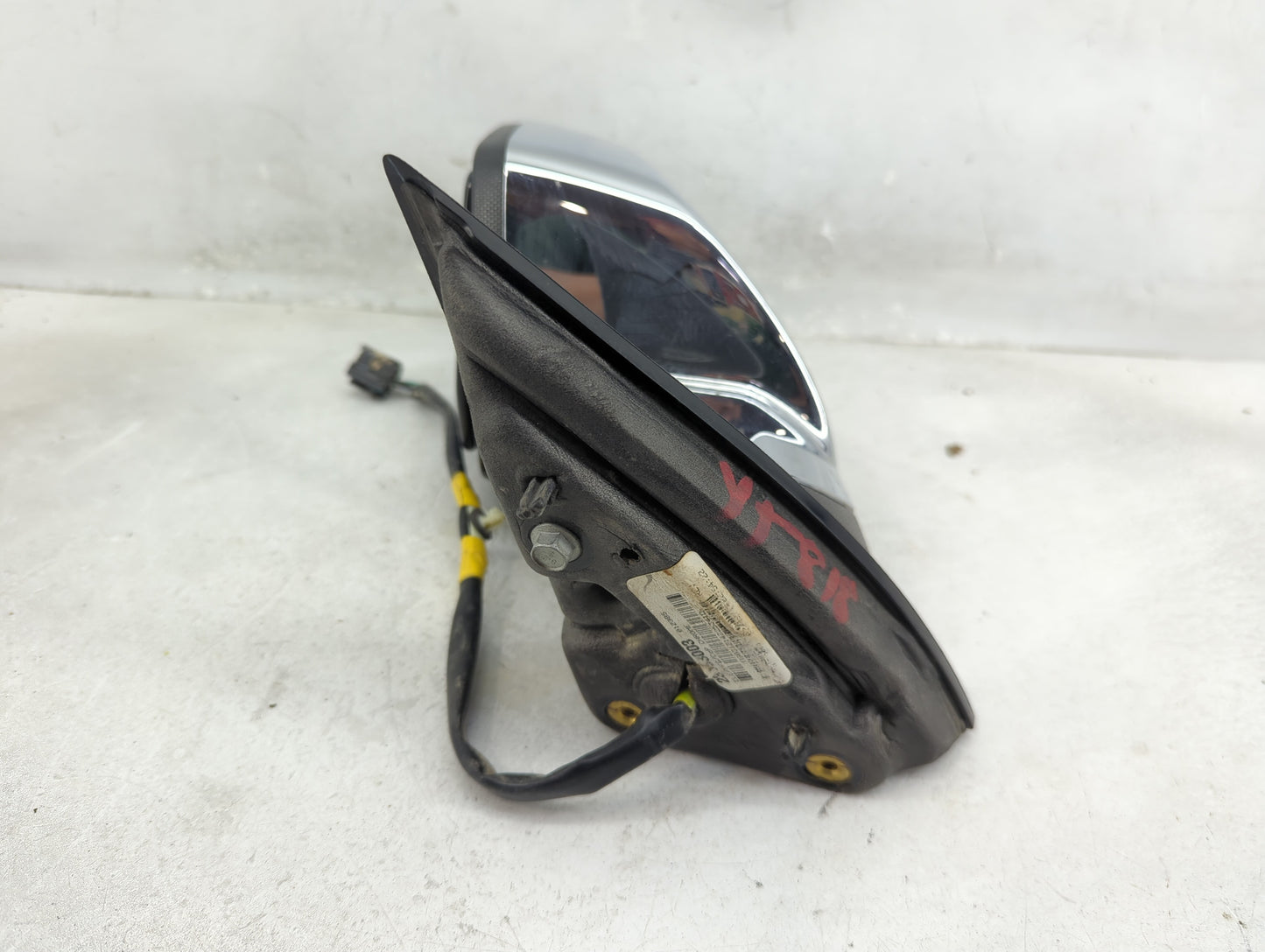 2014 Gmc Terrain Driver Side View Mirror - Left Door Mirror OEM Used - Oemusedautoparts1.com