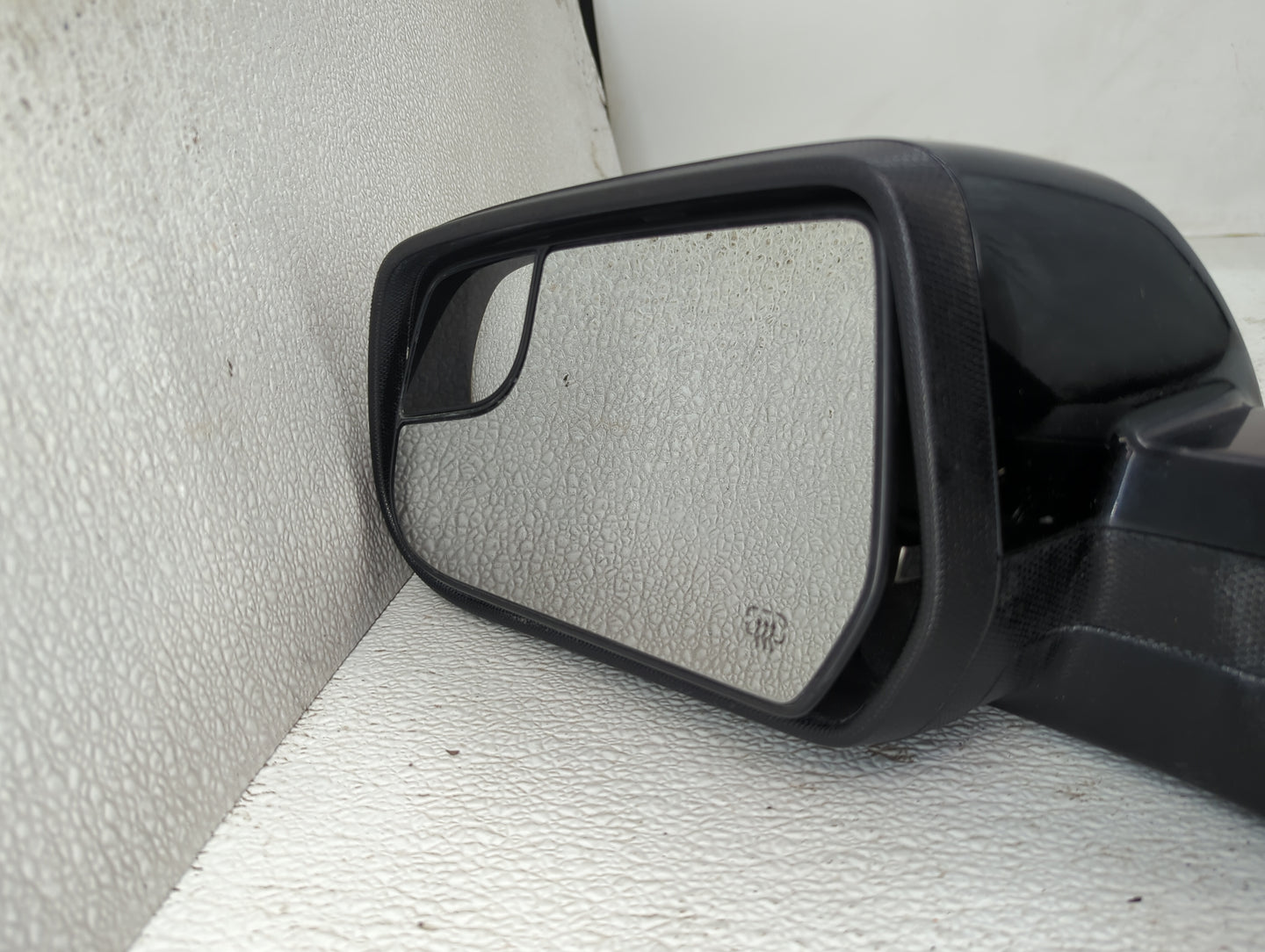 2011-2014 Gmc Terrain Driver Side View Mirror - Left Door Mirror OEM Used - Oemusedautoparts1.com