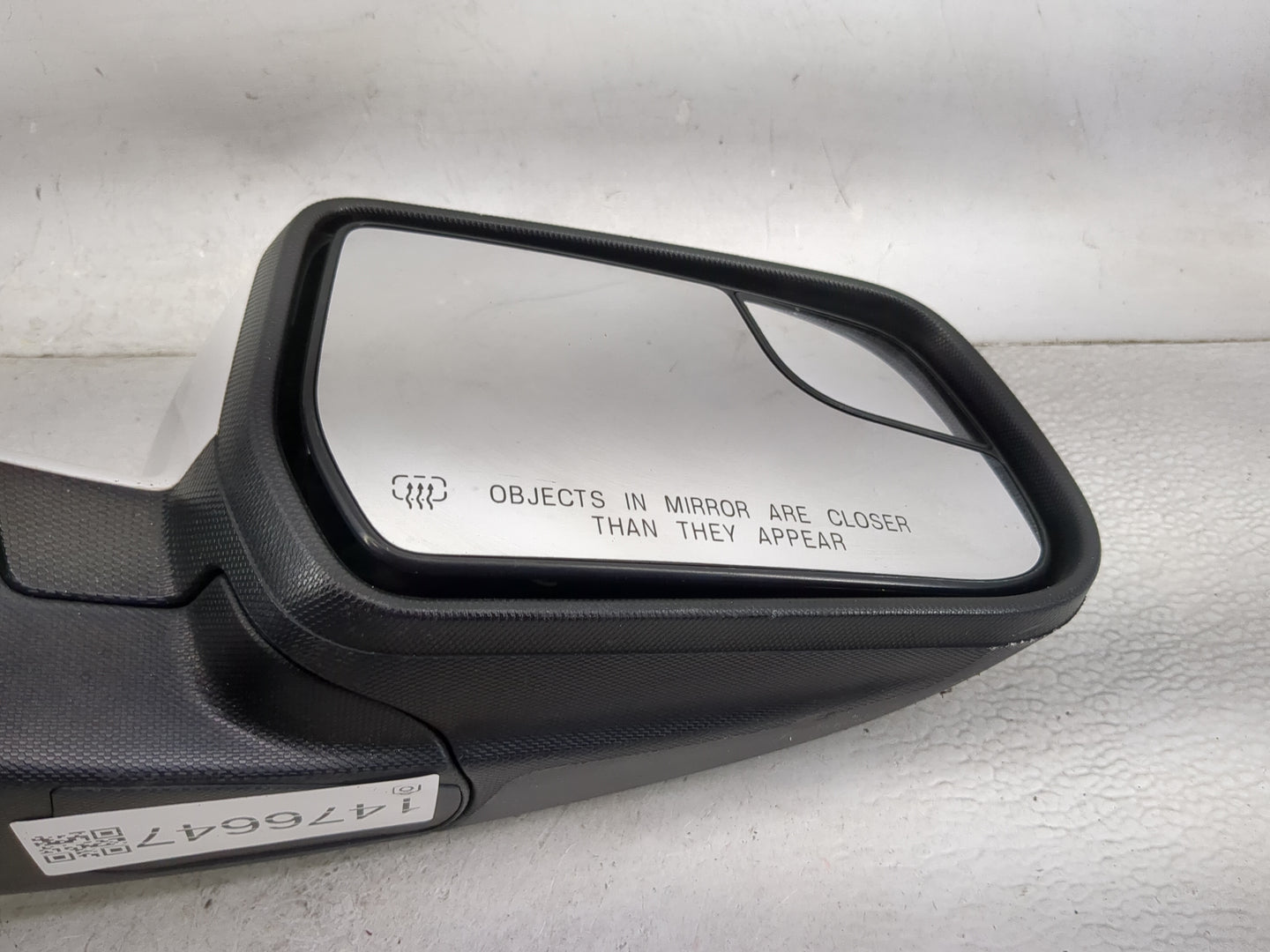 2011-2014 Gmc Terrain Passenger Side View Mirror - Right Door Mirror OEM Used - Oemusedautoparts1.com