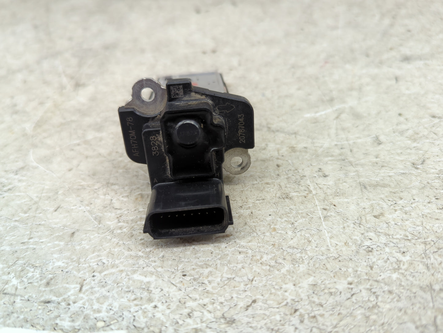 2012-2017 Gmc Terrain Mass Air Flow Meter Maf 1485513 - Oemusedautoparts1.com