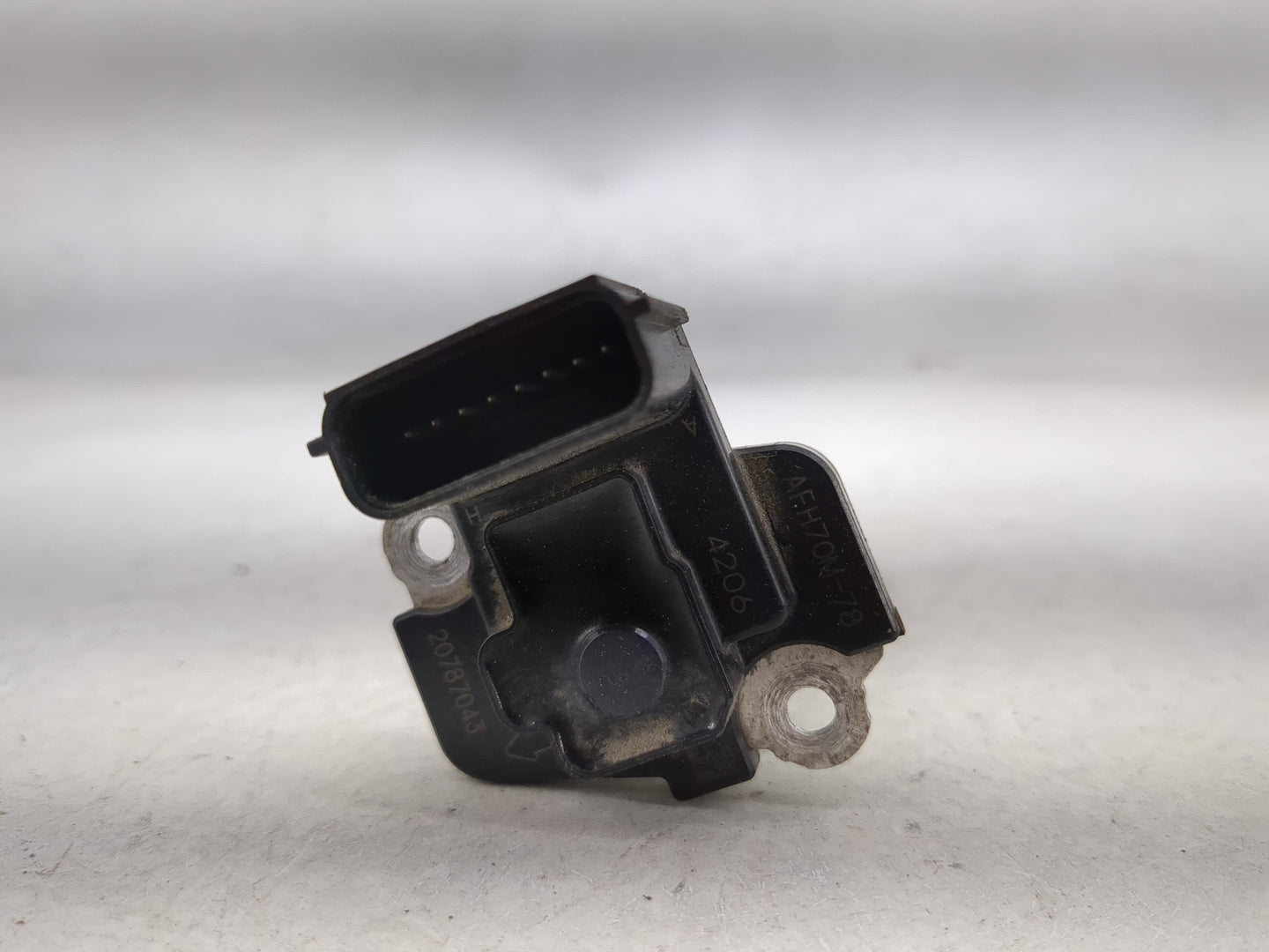 2012-2017 Gmc Terrain Mass Air Flow Meter Maf 1485864 - Oemusedautoparts1.com