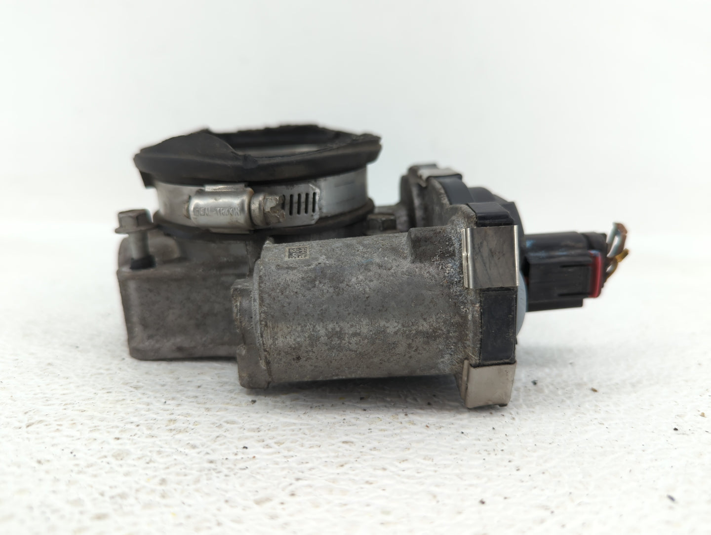 2013-2015 Gmc Terrain Throttle Body P/N:12632101CA Fits Fits 2012 2013 2014 2015 OEM Used Auto Parts - Oemusedautoparts1.com
