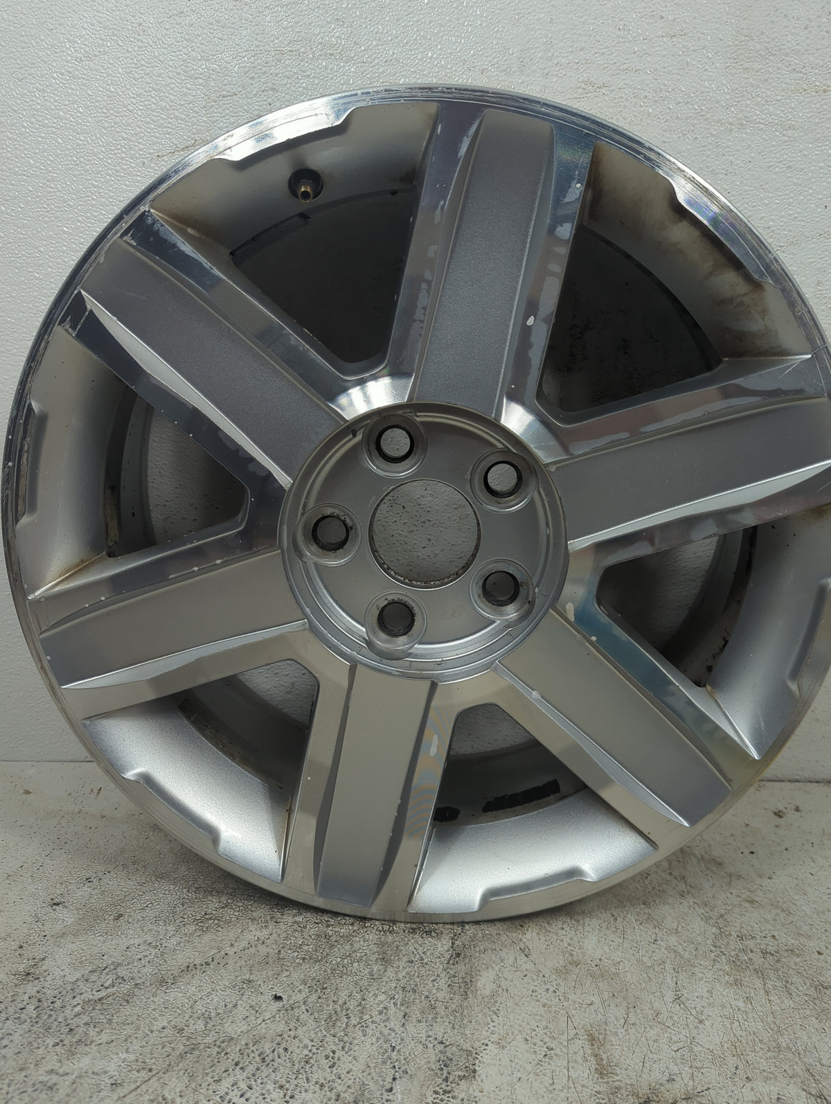 2014-2015 Gmc Terrain Oem Wheel Rim 5043571 - Oemusedautoparts1.com