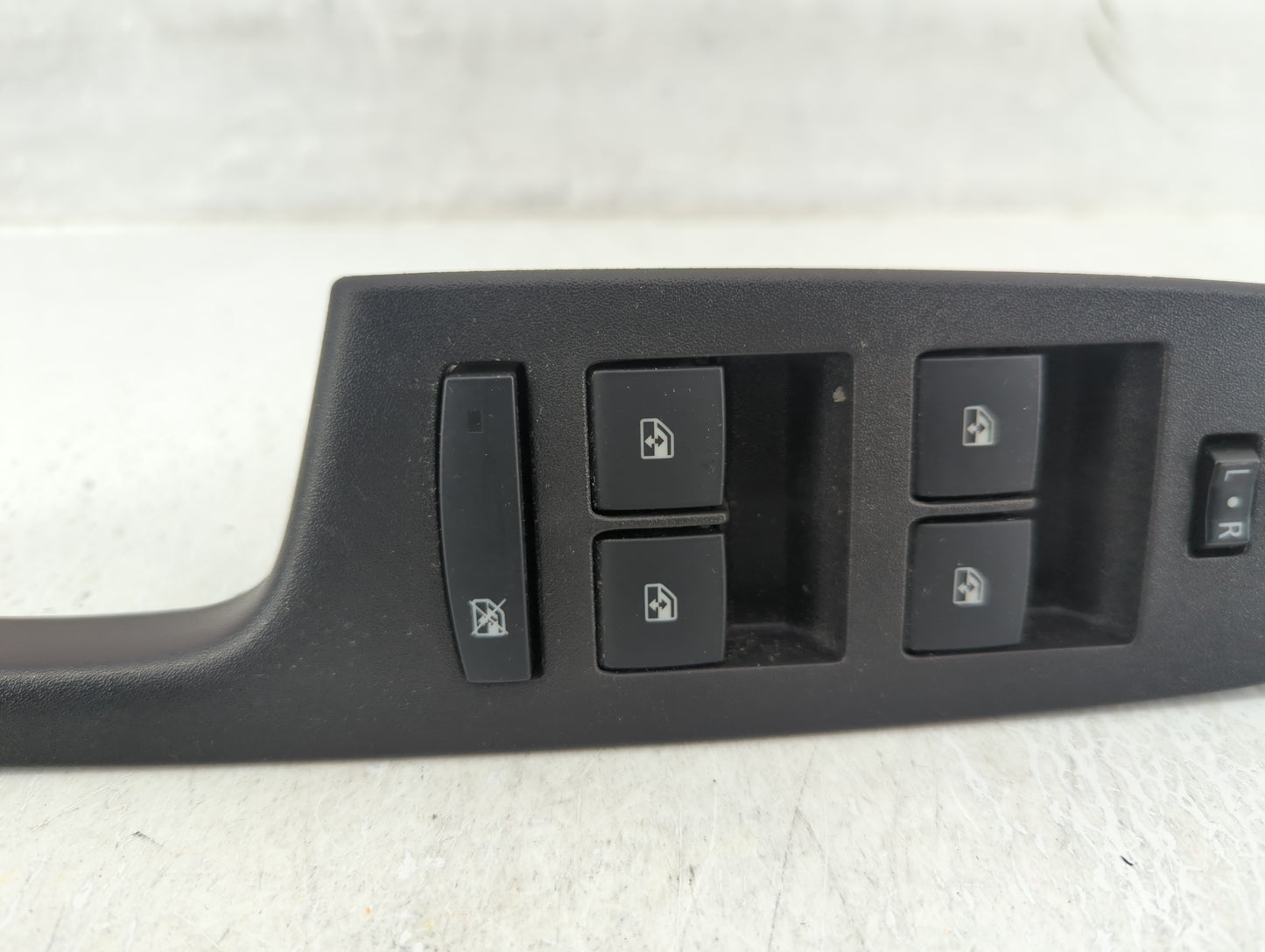 2010-2017 Gmc Terrain Master Power Window Switch Replacement Driver Side Left P/N:20917598 Fits OEM Used Auto Parts - Oemuse